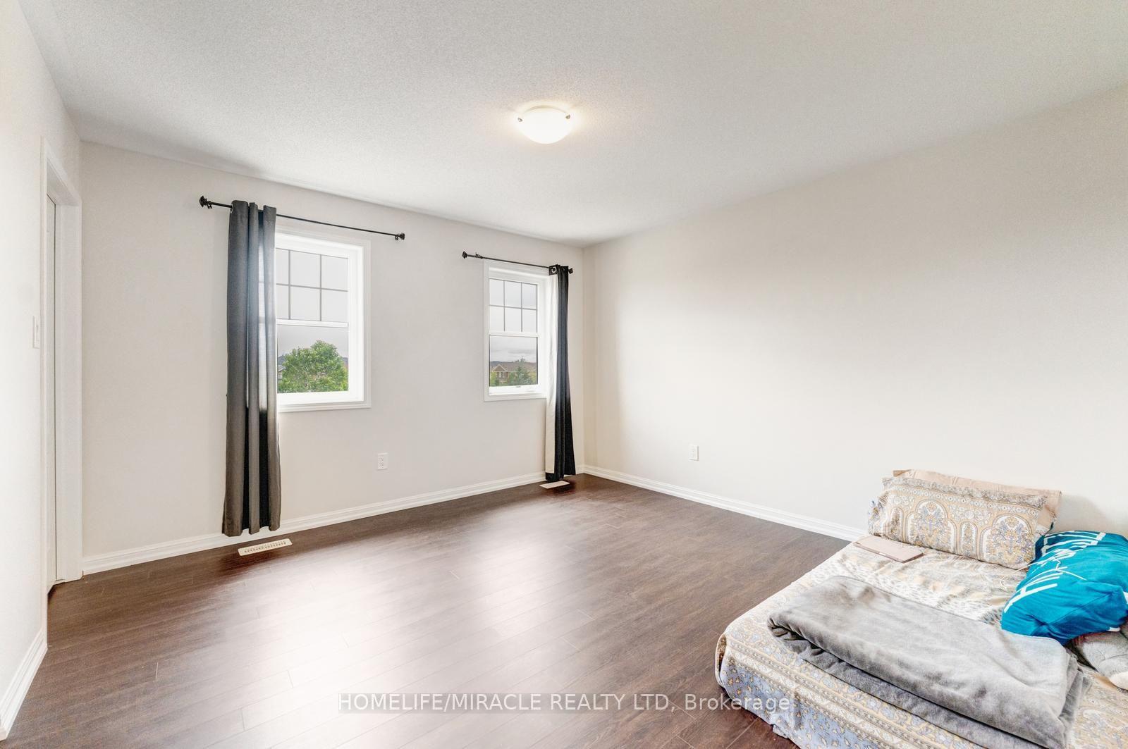Photo 38 of 16 Hasker Road, Brampton, Northwest Brampton — HOMEH