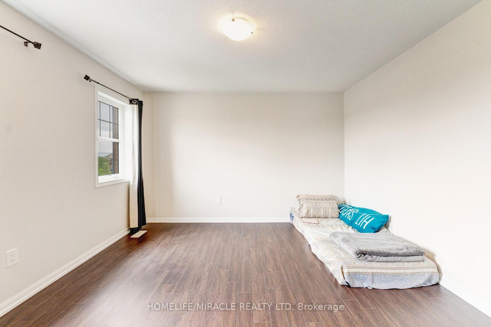 Photo 44 of 16 Hasker Road, Brampton, Northwest Brampton — HOMEH