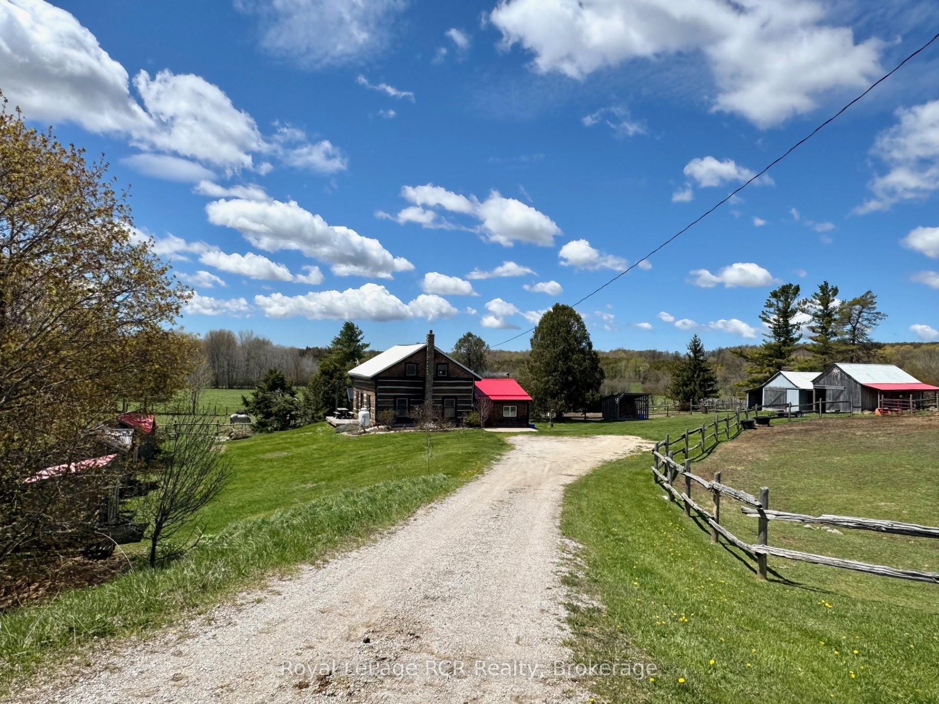Photo 3 of 135458 Concession 8, Chatsworth — HOMEH