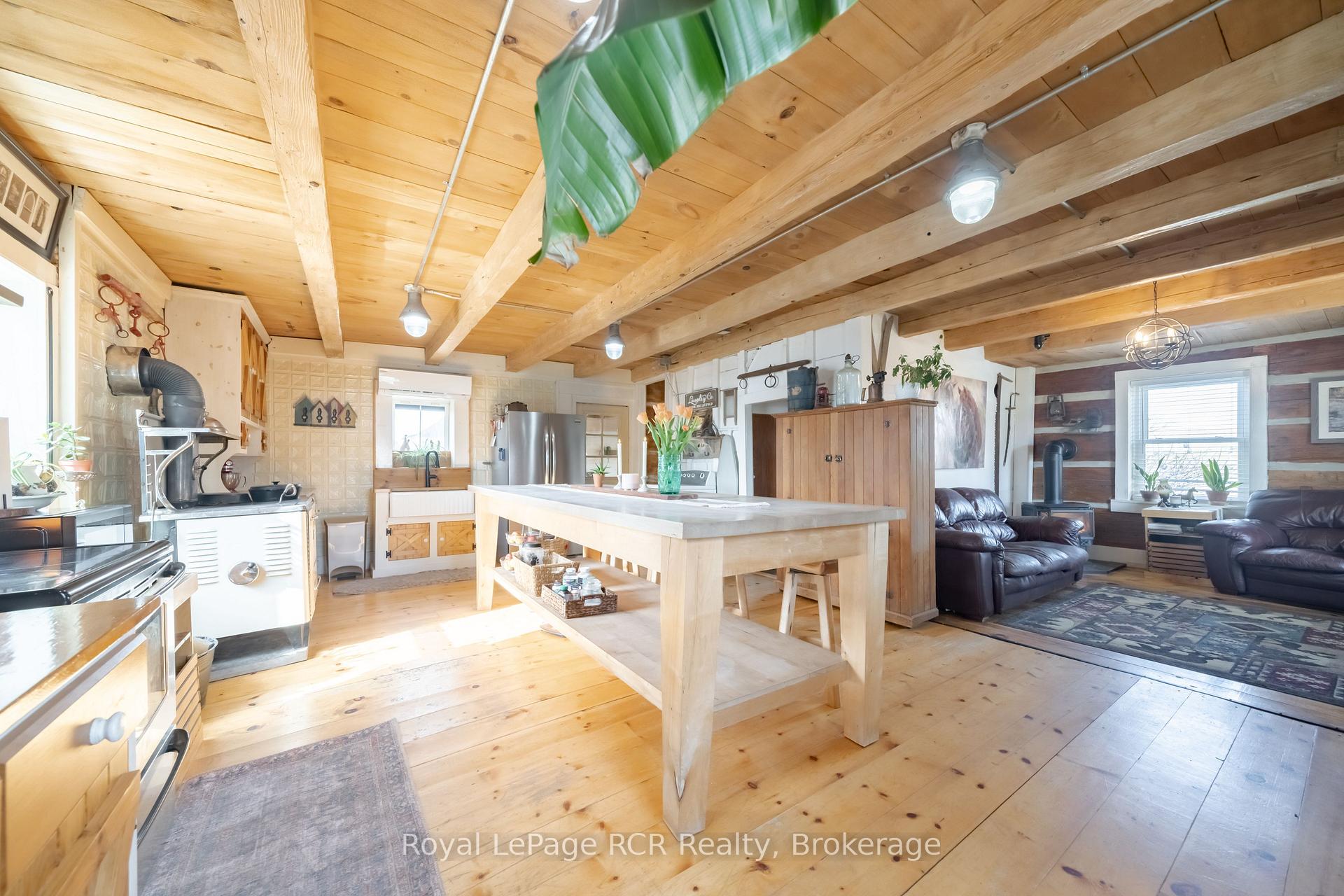 Photo 6 of 135458 Concession 8, Chatsworth — HOMEH