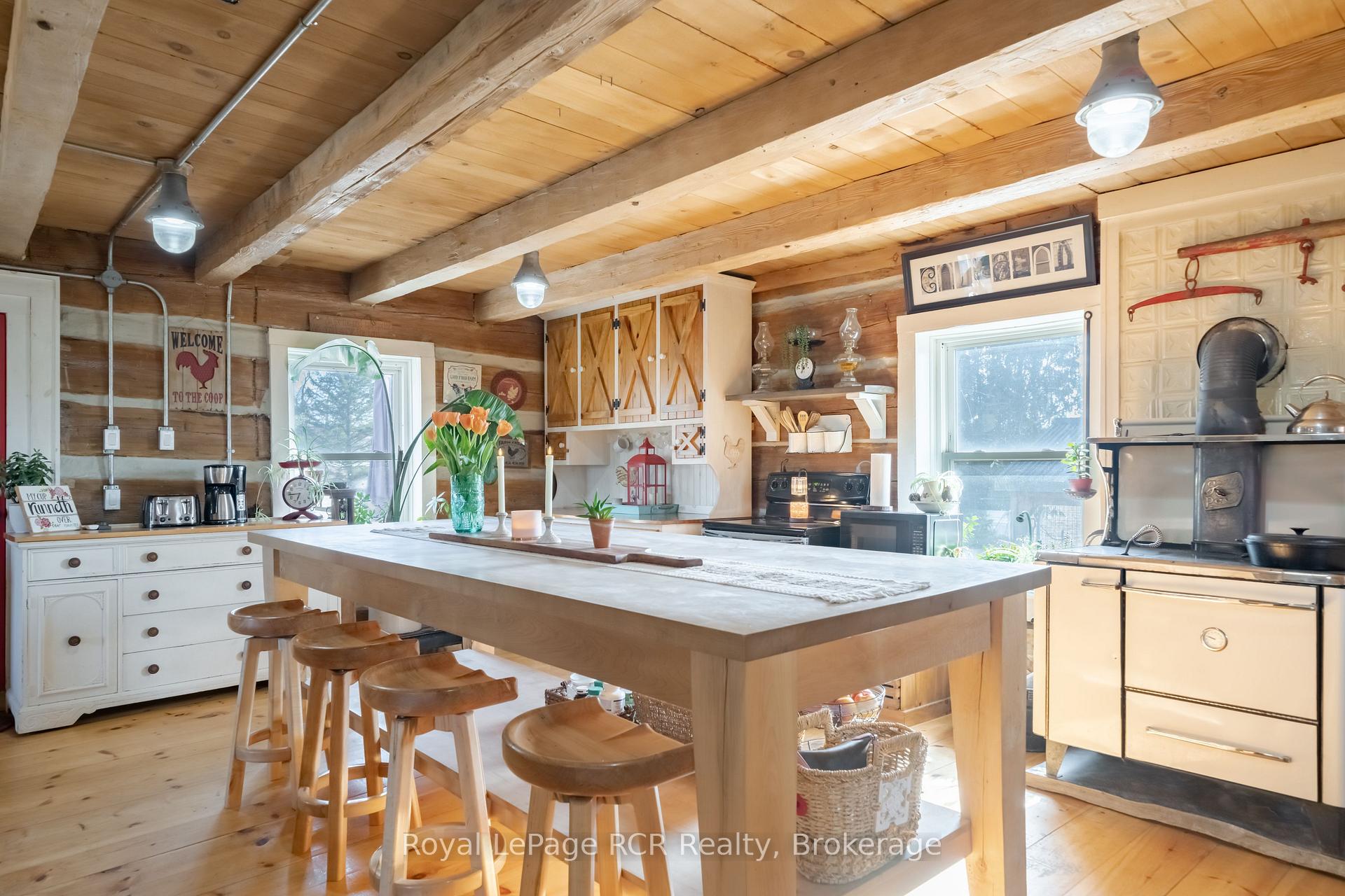 Photo 9 of 135458 Concession 8, Chatsworth — HOMEH
