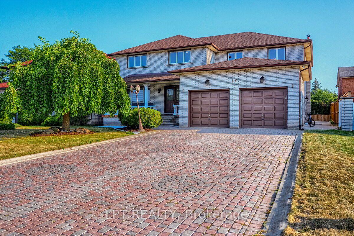 Photo 1 of 16 Vogue Court, Hamilton, Stoney Creek — HOMEH