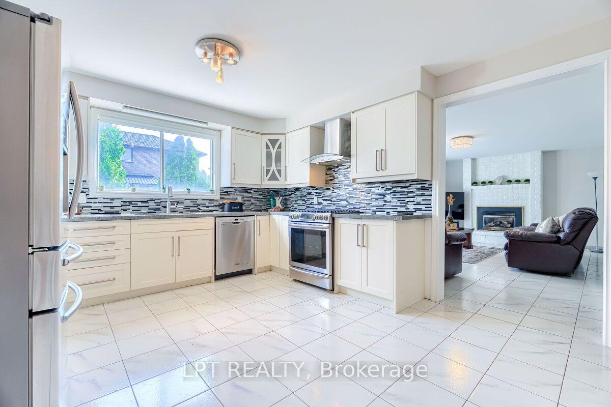 Photo 16 of 16 Vogue Court, Hamilton, Stoney Creek — HOMEH