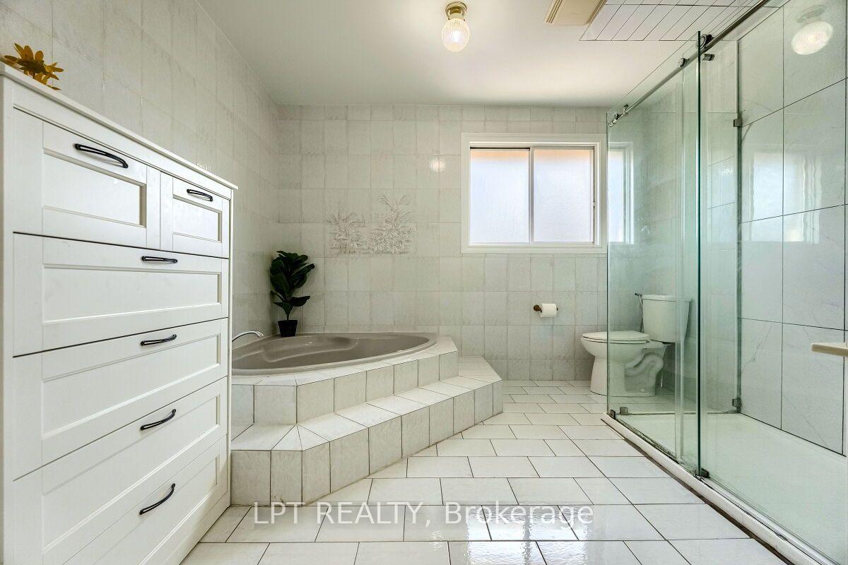 Photo 31 of 16 Vogue Court, Hamilton, Stoney Creek — HOMEH