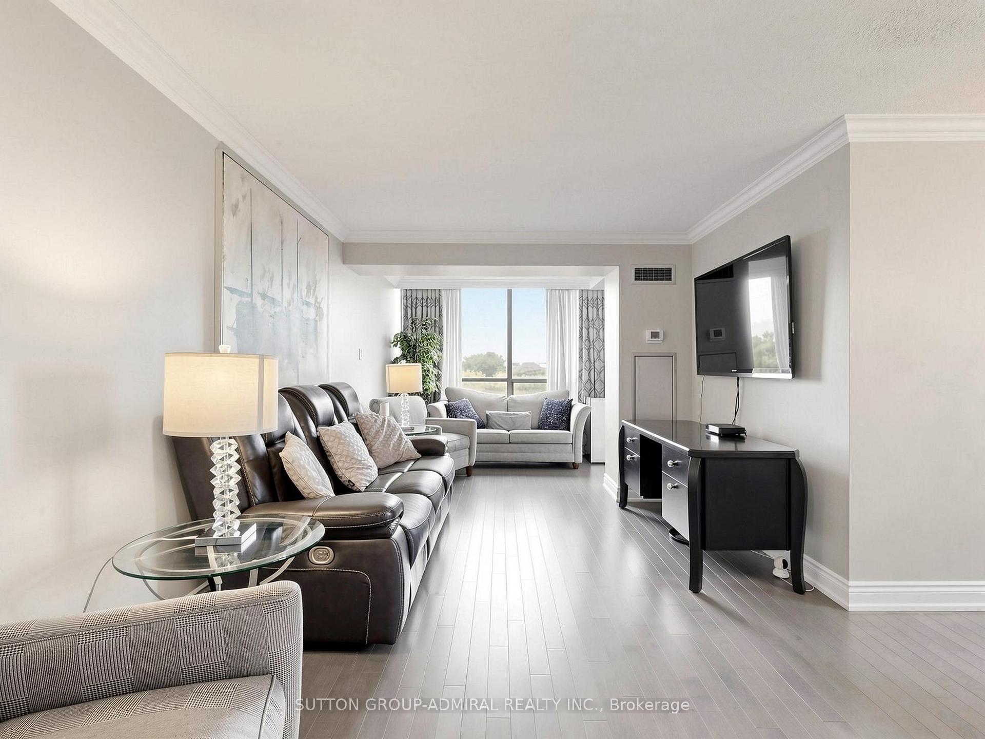 Photo 3 of Unit 507, 7460 Bathurst Street, Vaughan, Brownridge — HOMEH