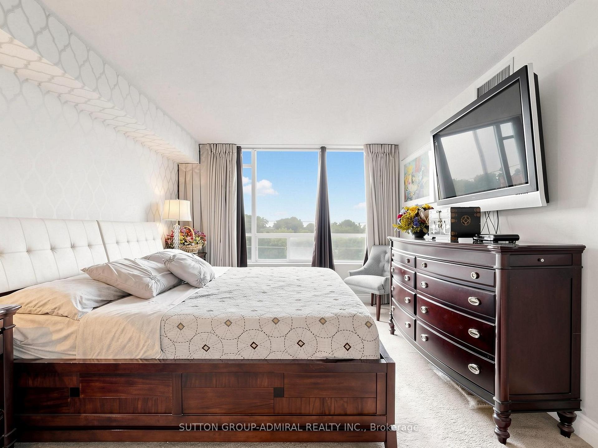 Photo 11 of Unit 507, 7460 Bathurst Street, Vaughan, Brownridge — HOMEH