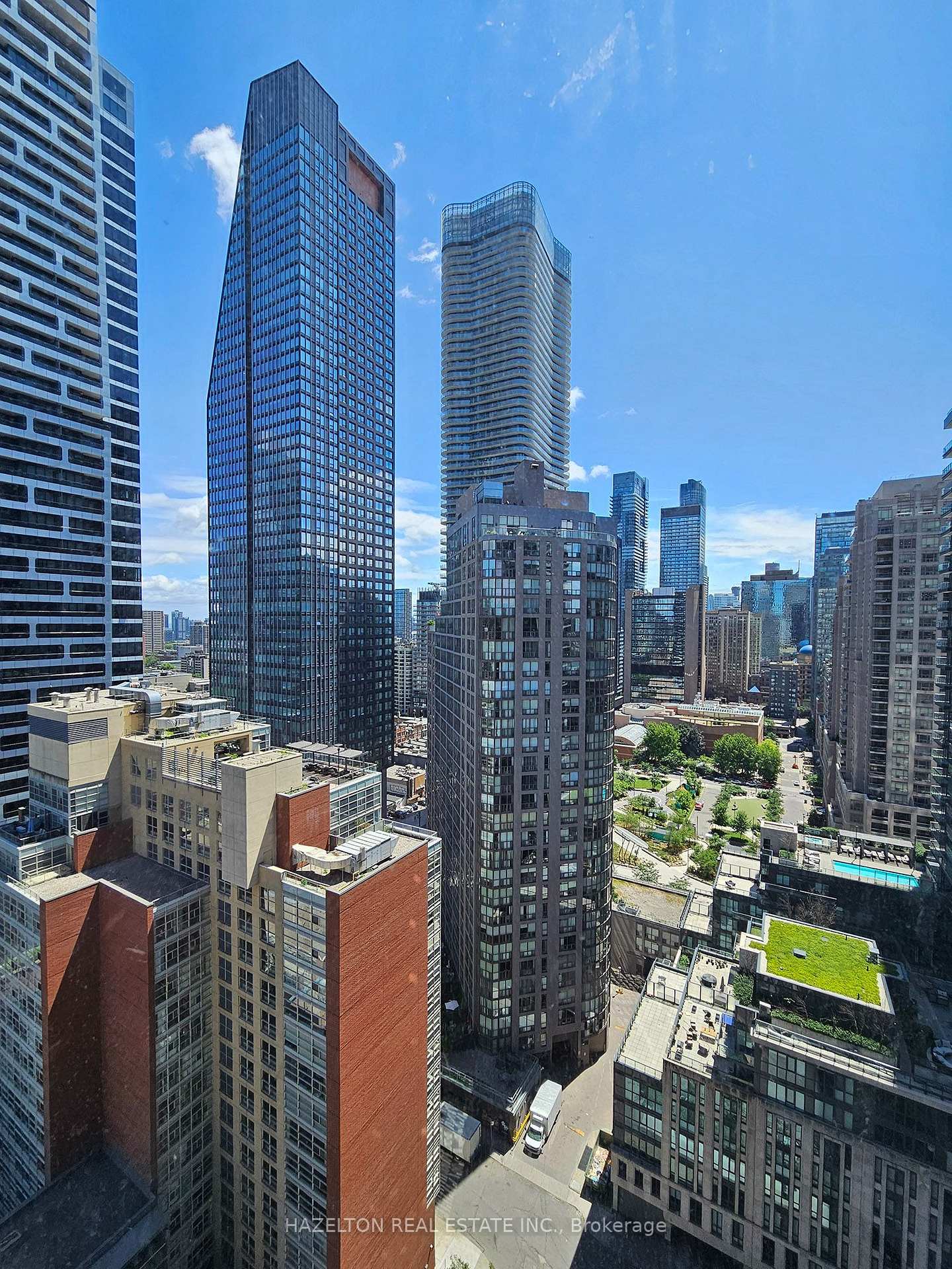 Photo 10 of Unit 2305, 1001 Bay Street, Toronto, Bay Street Corridor — HOMEH