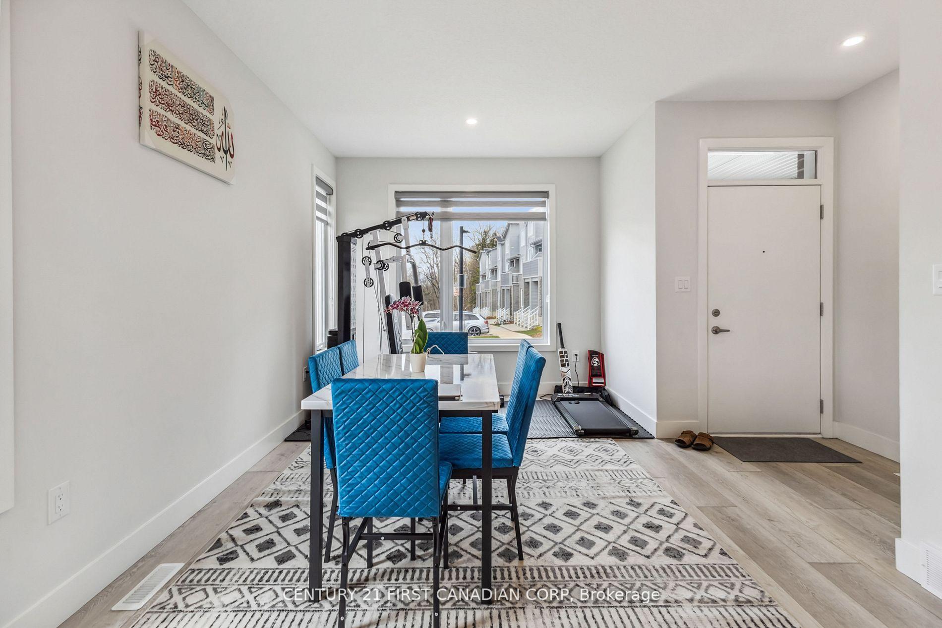 Photo 6 of Unit 21, 990 Deveron Crescent, London, South J — HOMEH