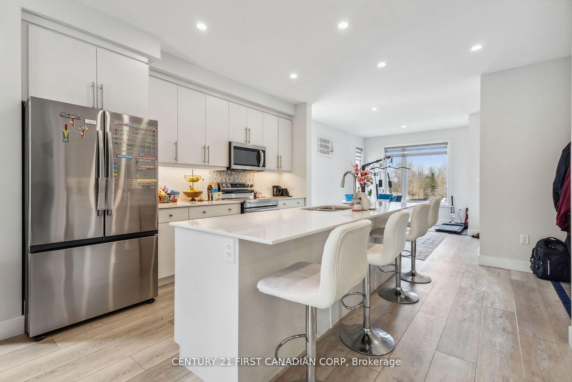 Photo 14 of Unit 21, 990 Deveron Crescent, London, South J — HOMEH