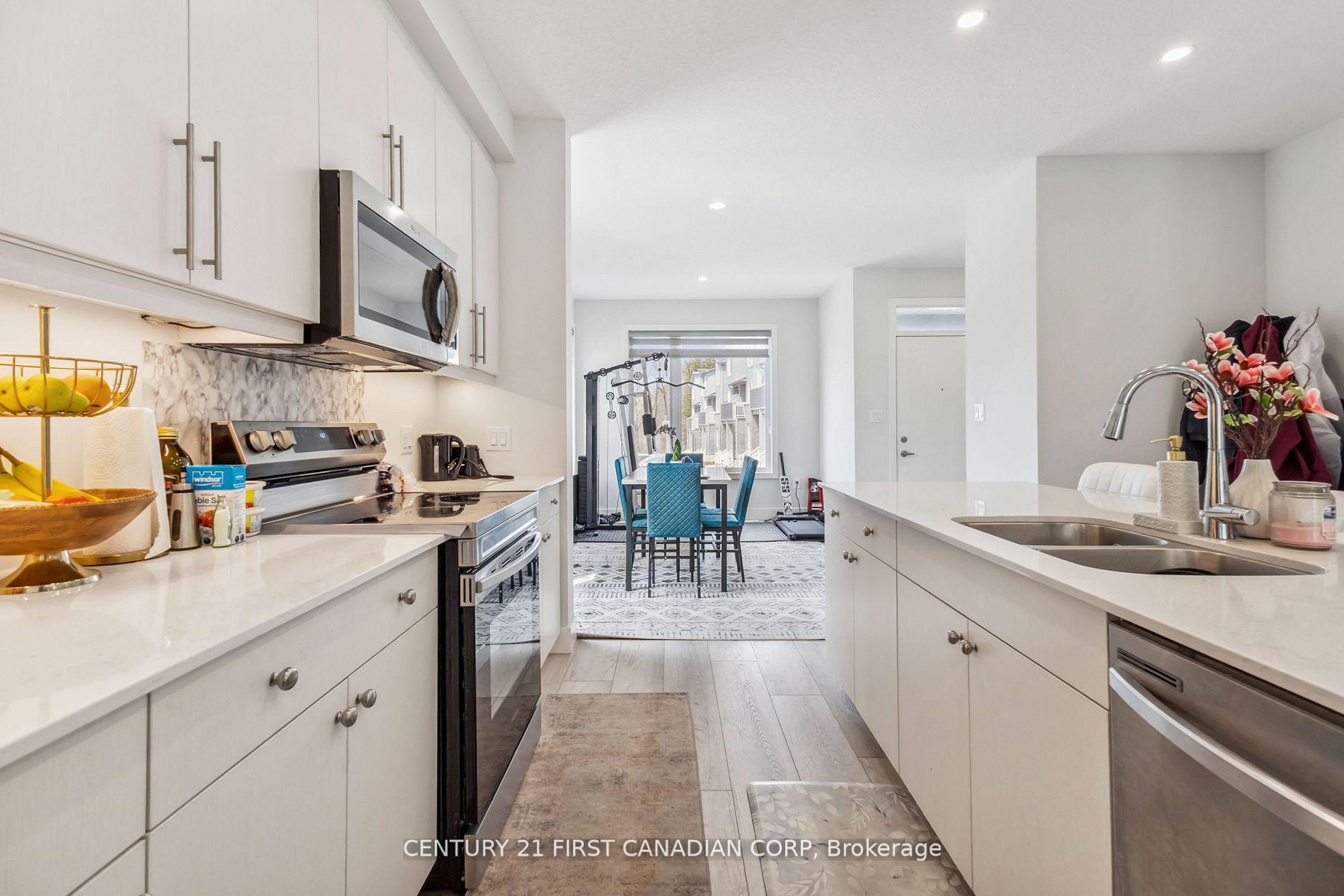 Photo 15 of Unit 21, 990 Deveron Crescent, London, South J — HOMEH