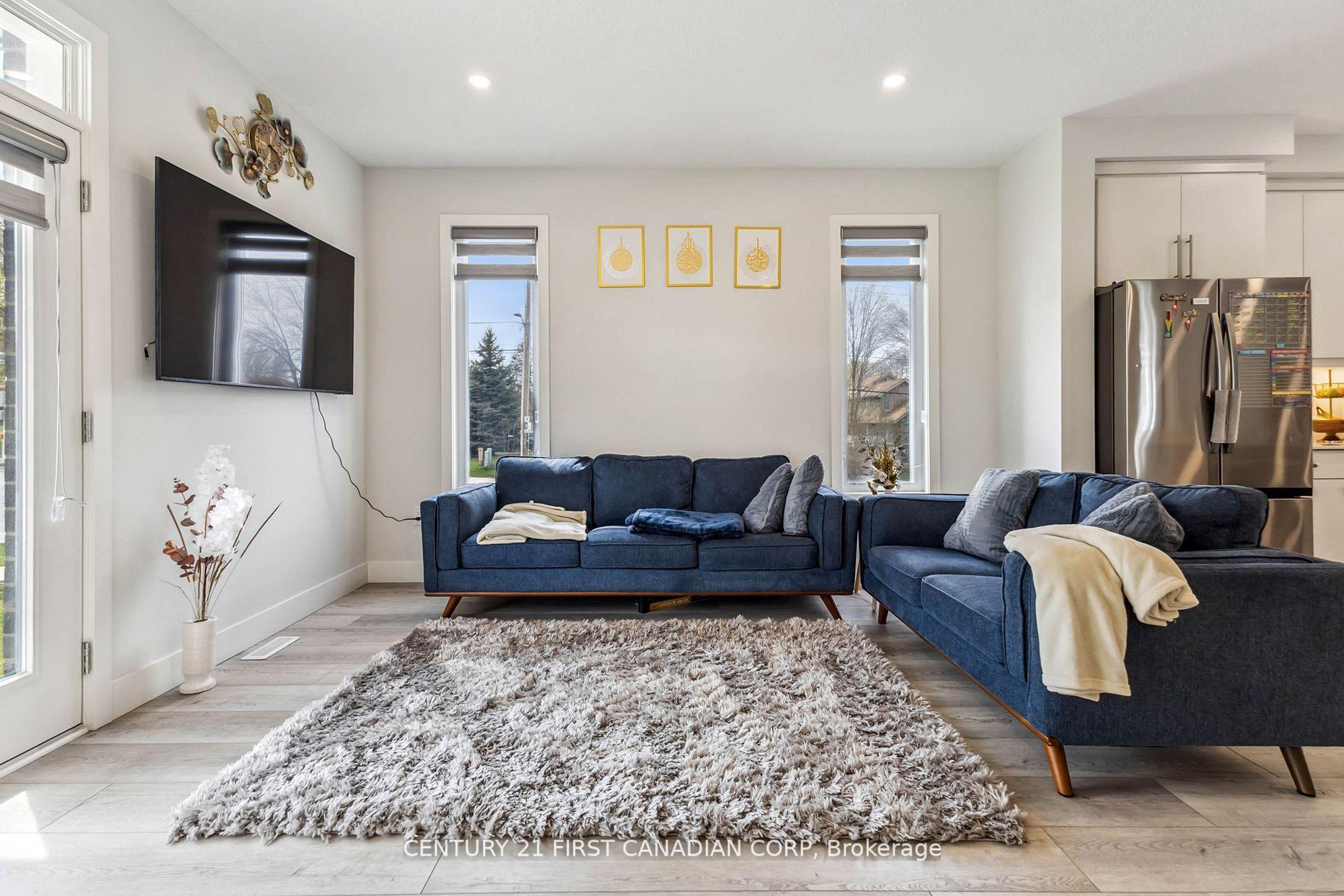 Photo 22 of Unit 21, 990 Deveron Crescent, London, South J — HOMEH