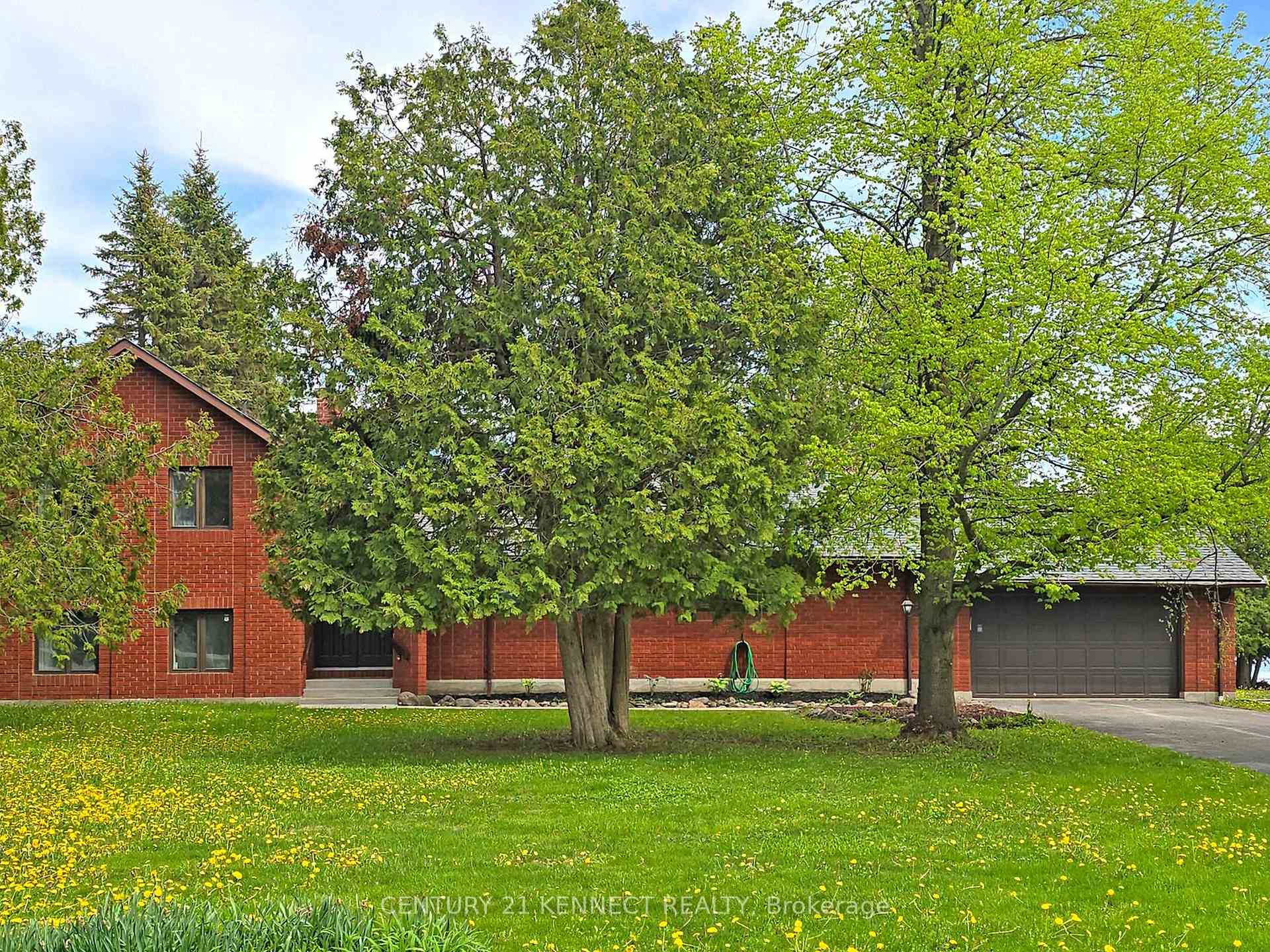 Photo 4 of 44 Pinewood Boulevard, Kawartha Lakes, Eldon — HOMEH
