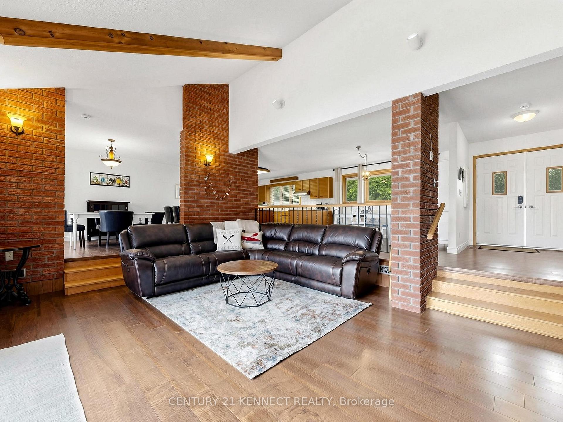 Photo 10 of 44 Pinewood Boulevard, Kawartha Lakes, Eldon — HOMEH