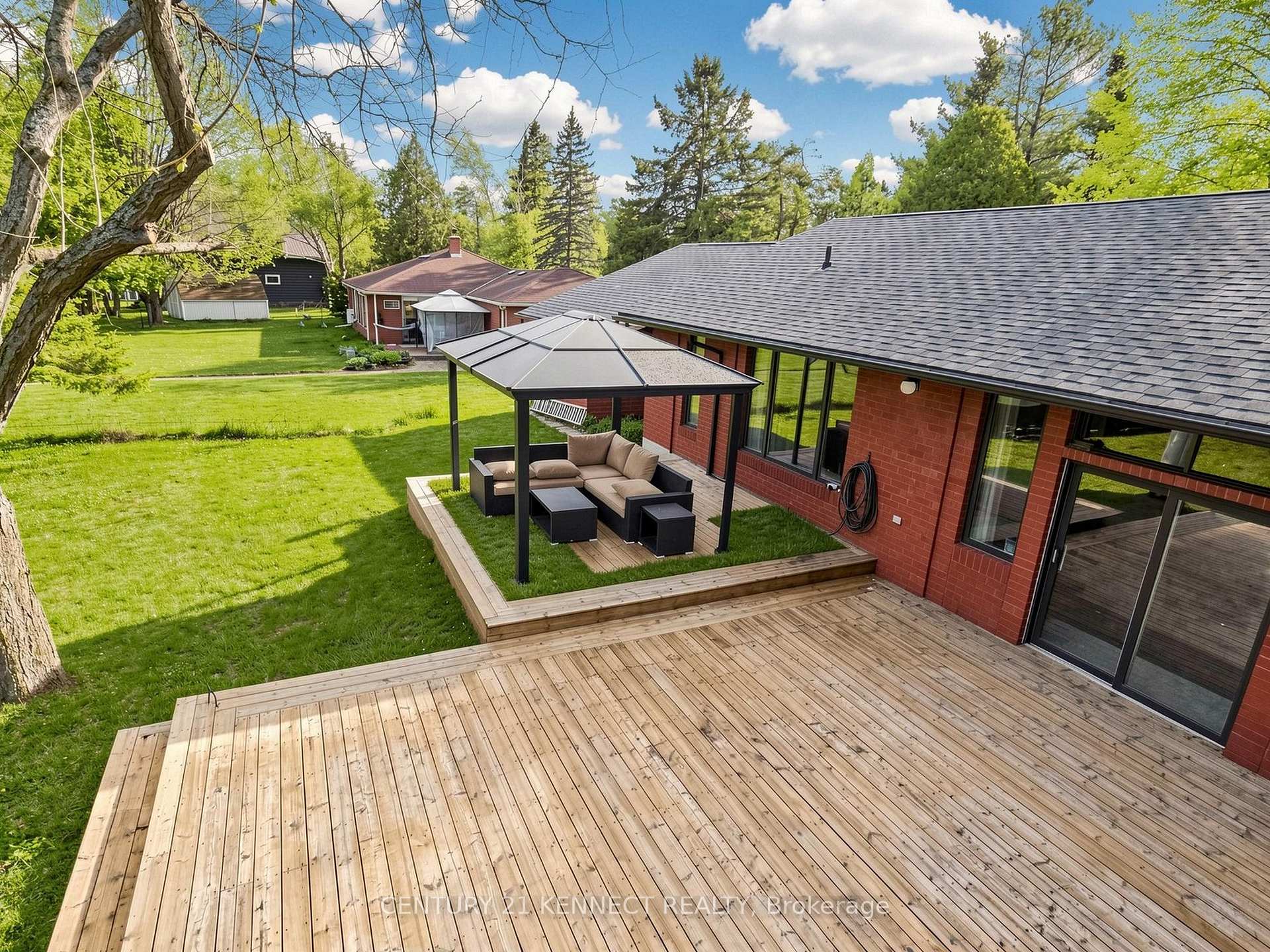 Photo 35 of 44 Pinewood Boulevard, Kawartha Lakes, Eldon — HOMEH