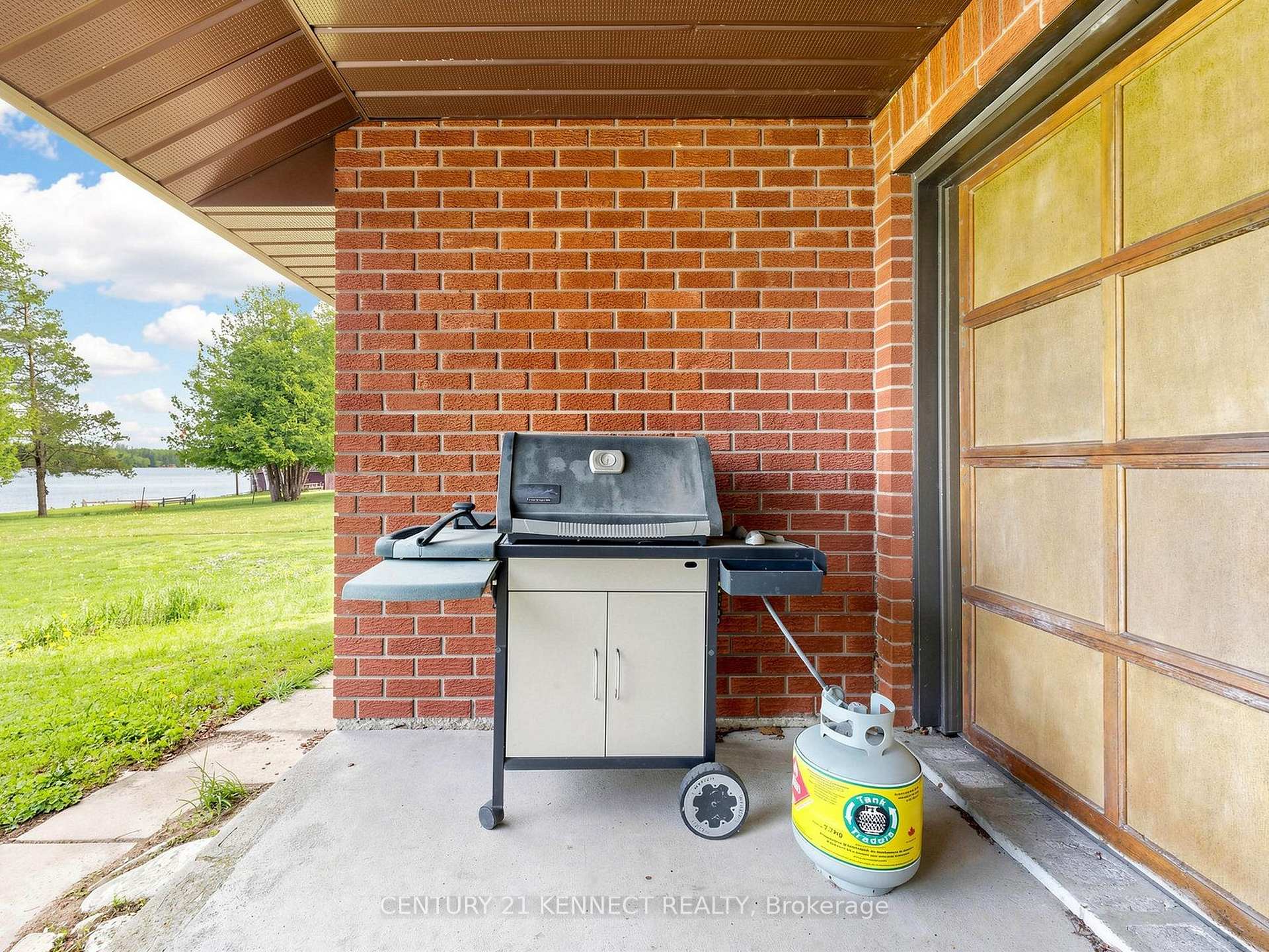 Photo 38 of 44 Pinewood Boulevard, Kawartha Lakes, Eldon — HOMEH