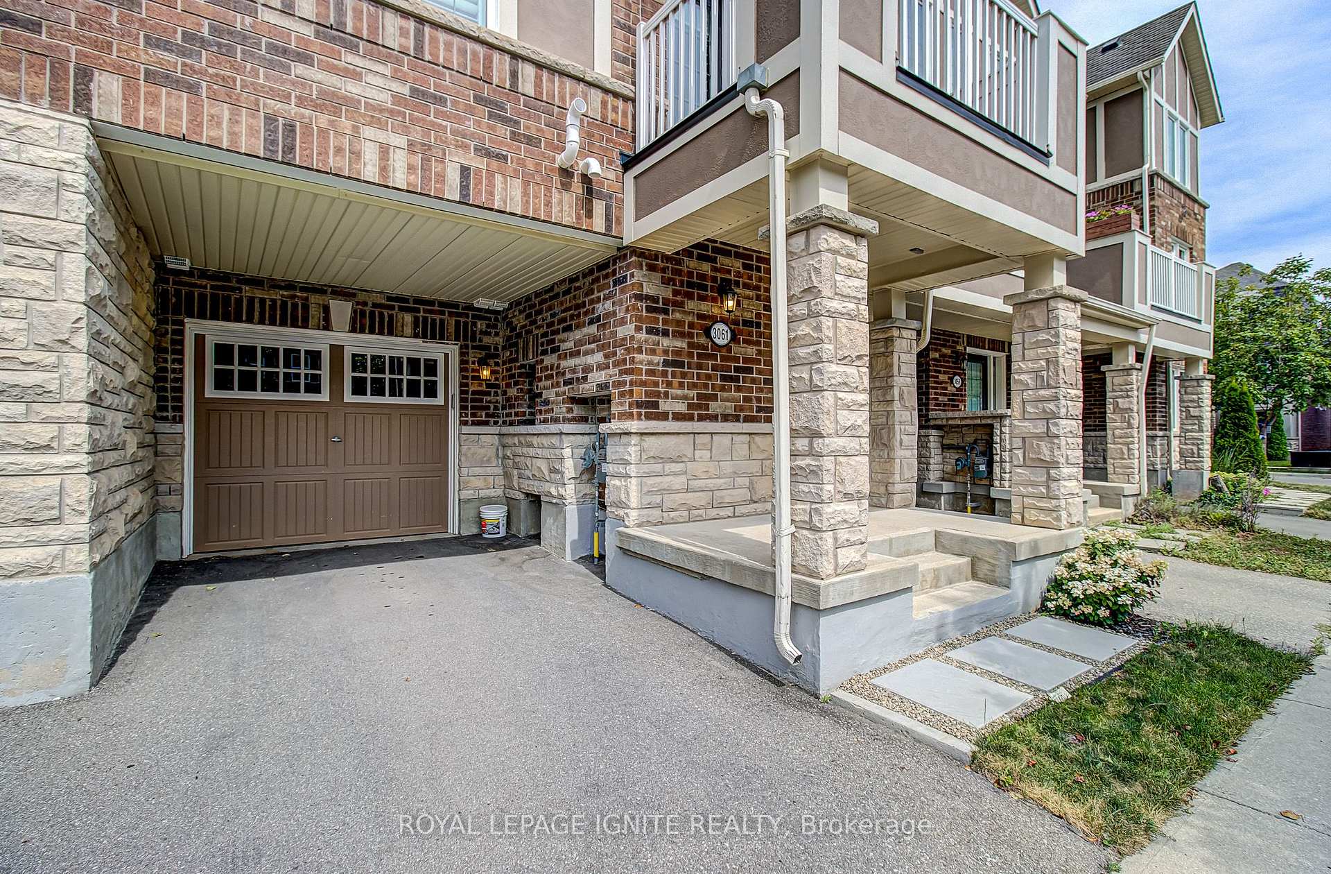 Photo 2 of 3061 Harebell Gate, Oakville, Glenorchy — HOMEH