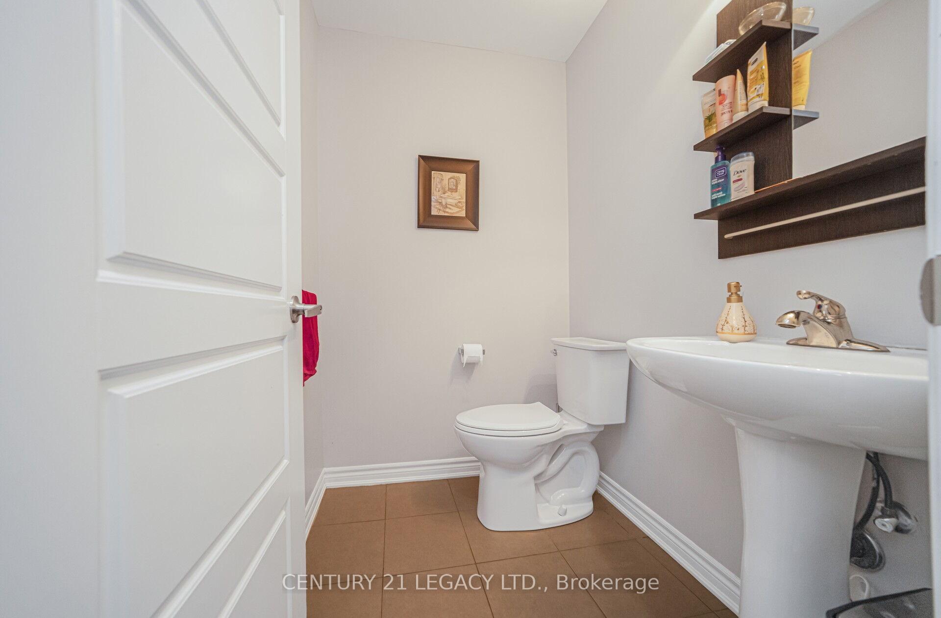 Photo 20 of 40 Donomore Drive, Brampton, Northwest Brampton — HOMEH