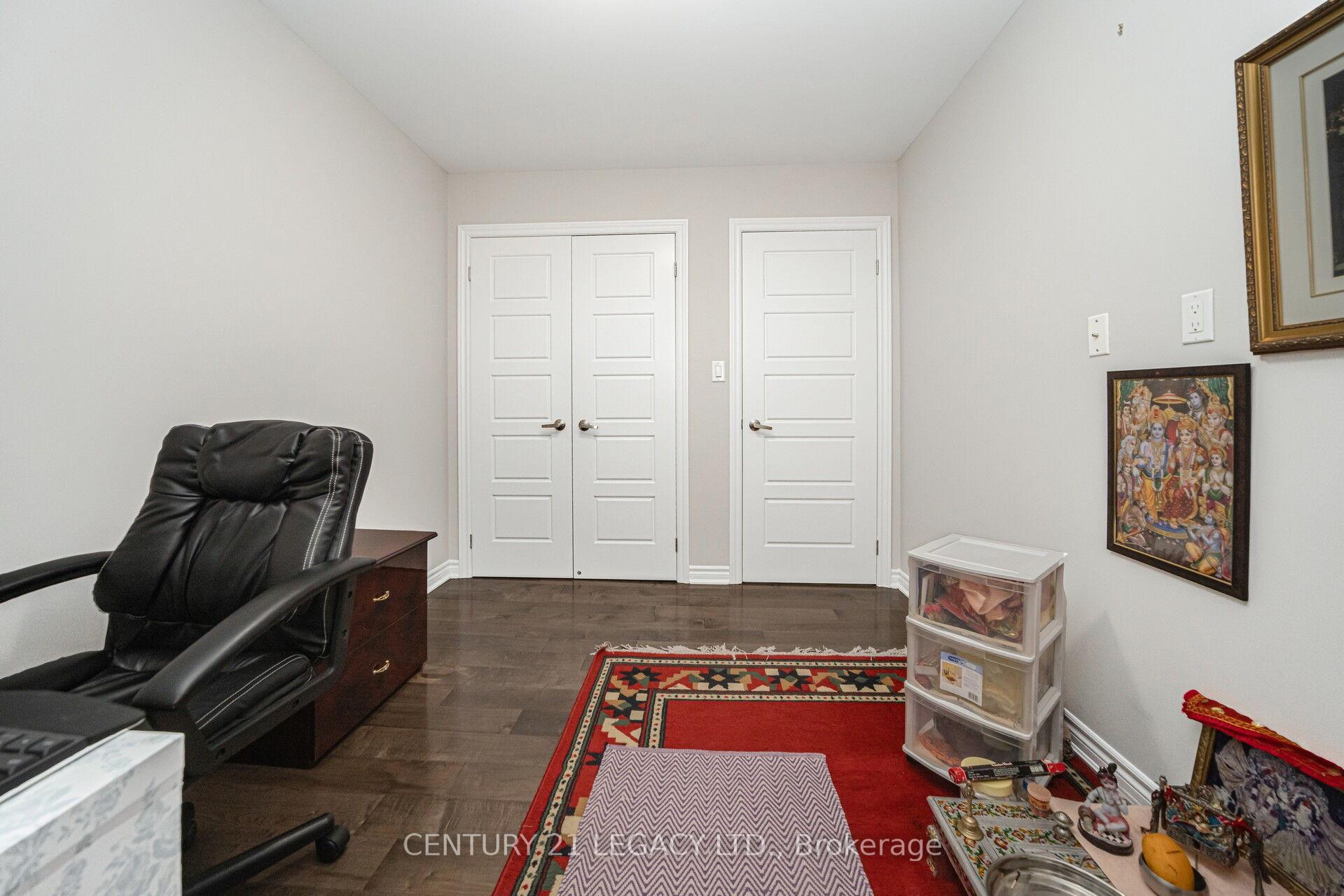 Photo 29 of 40 Donomore Drive, Brampton, Northwest Brampton — HOMEH