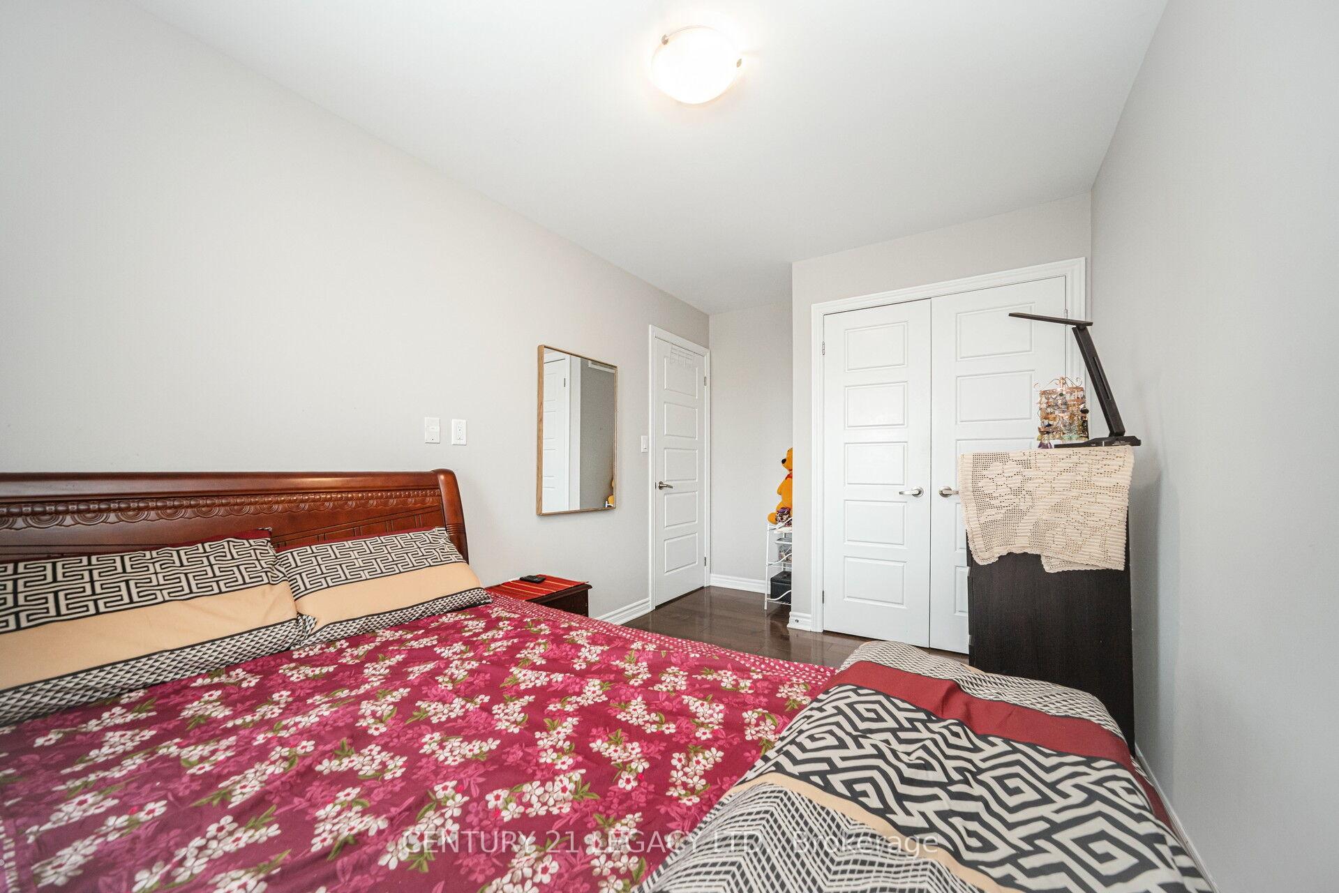Photo 31 of 40 Donomore Drive, Brampton, Northwest Brampton — HOMEH