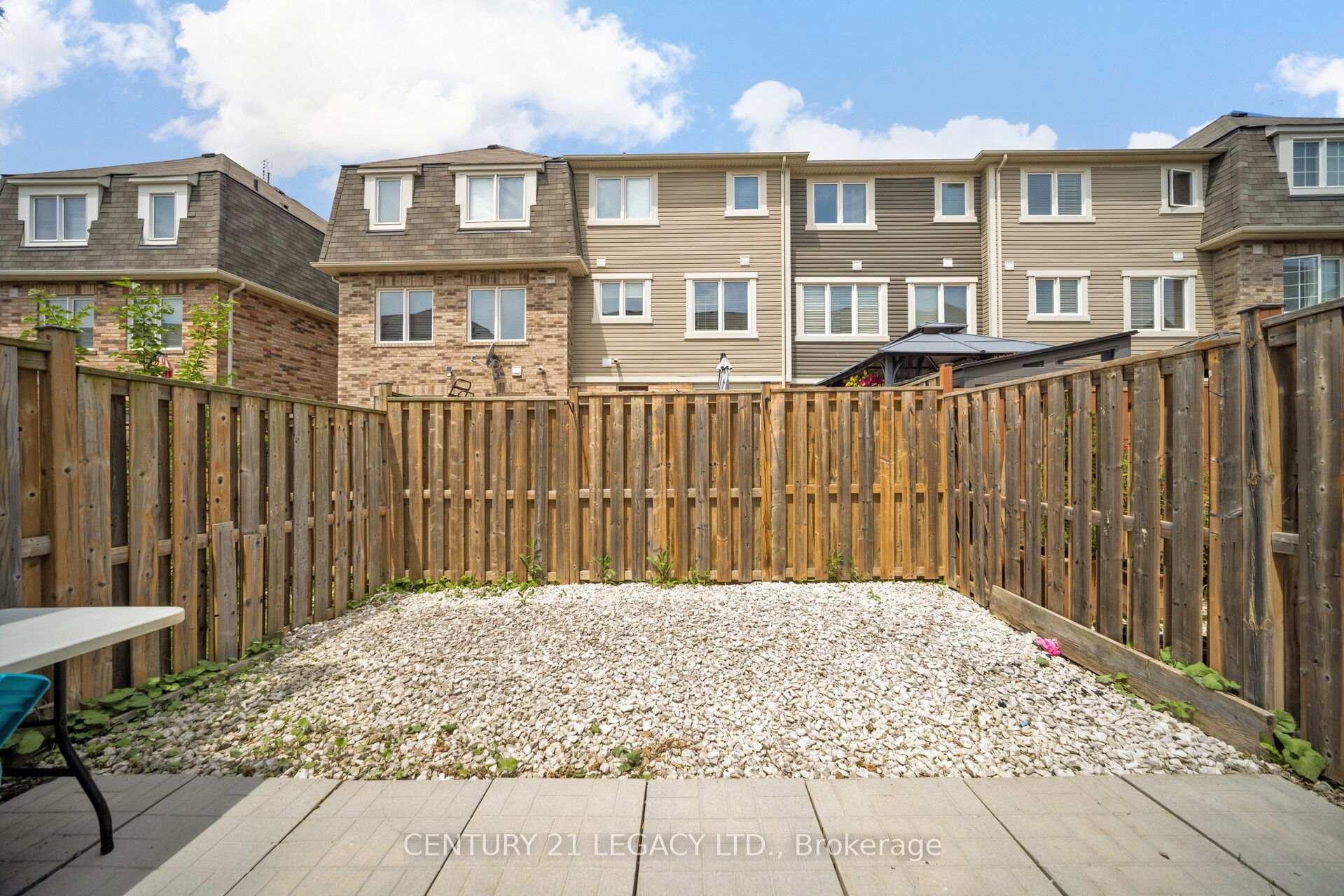 Photo 41 of 40 Donomore Drive, Brampton, Northwest Brampton — HOMEH