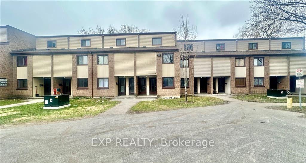 Photo of Unit 9, 1200 Courtland Avenue E