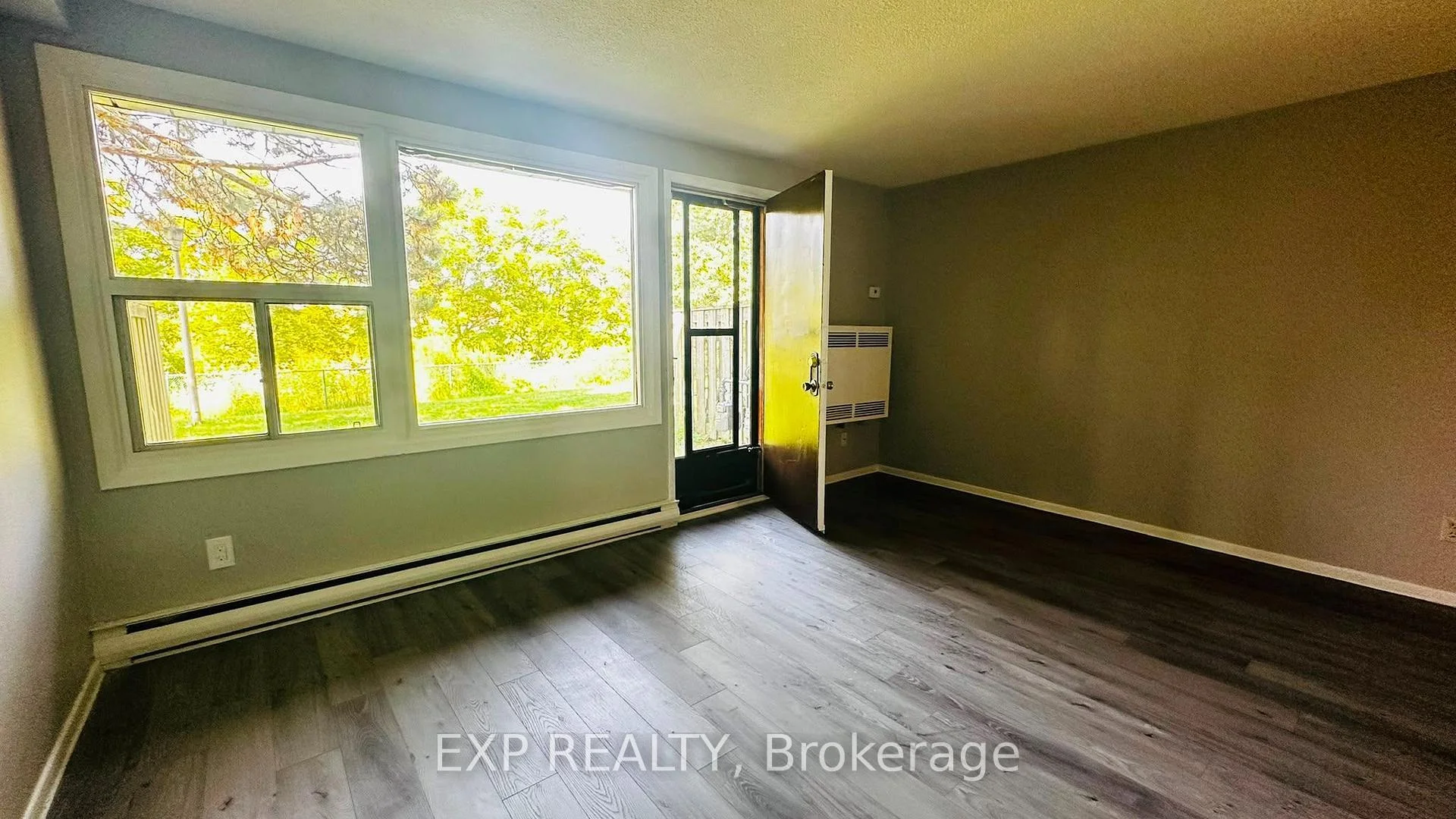 Photo 6 of Unit 9, 1200 Courtland Avenue E, Kitchener, Vanier - Kitchener — HOMEH
