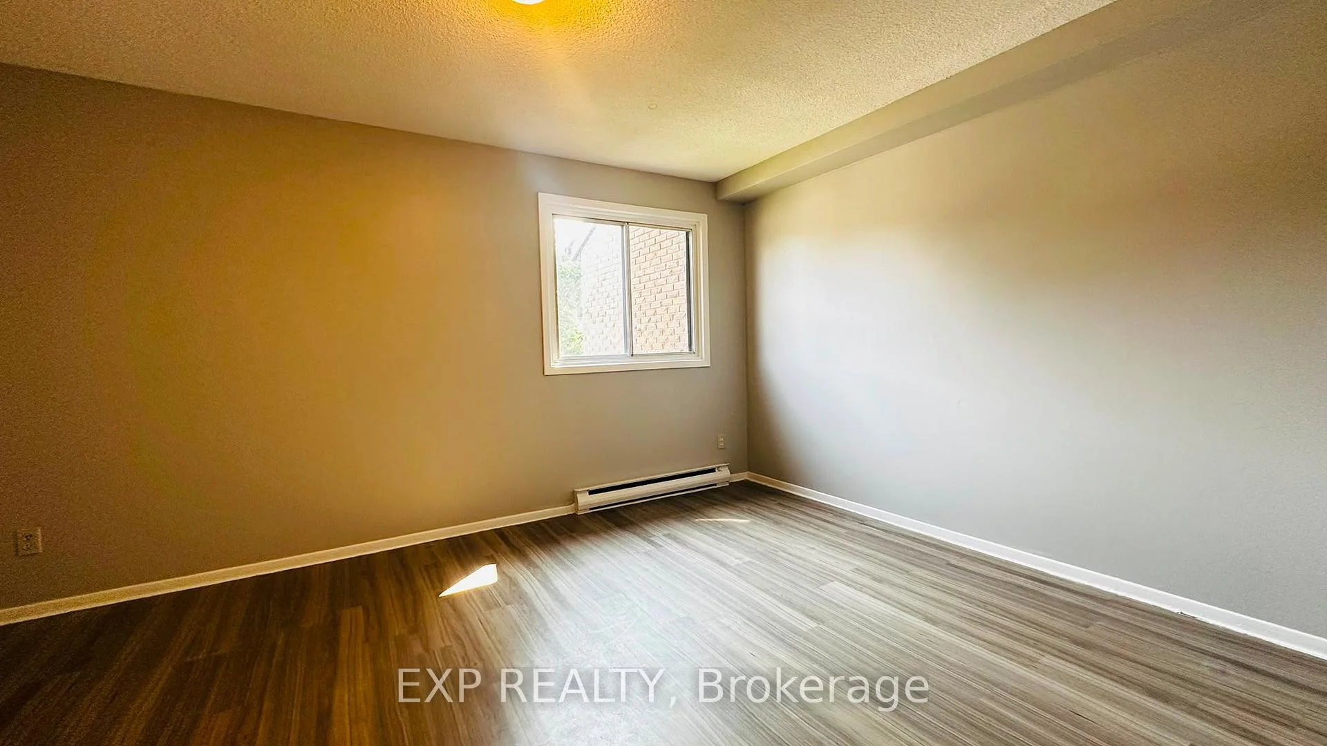 Photo 12 of Unit 9, 1200 Courtland Avenue E, Kitchener, Vanier - Kitchener — HOMEH