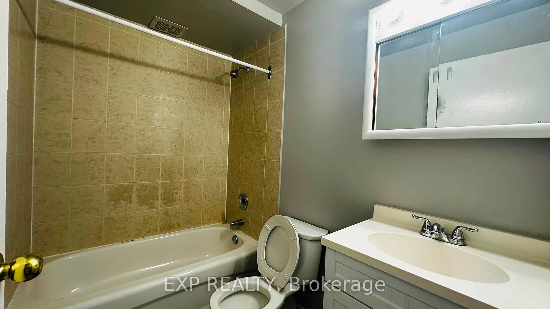 Photo 15 of Unit 9, 1200 Courtland Avenue E, Kitchener, Vanier - Kitchener — HOMEH
