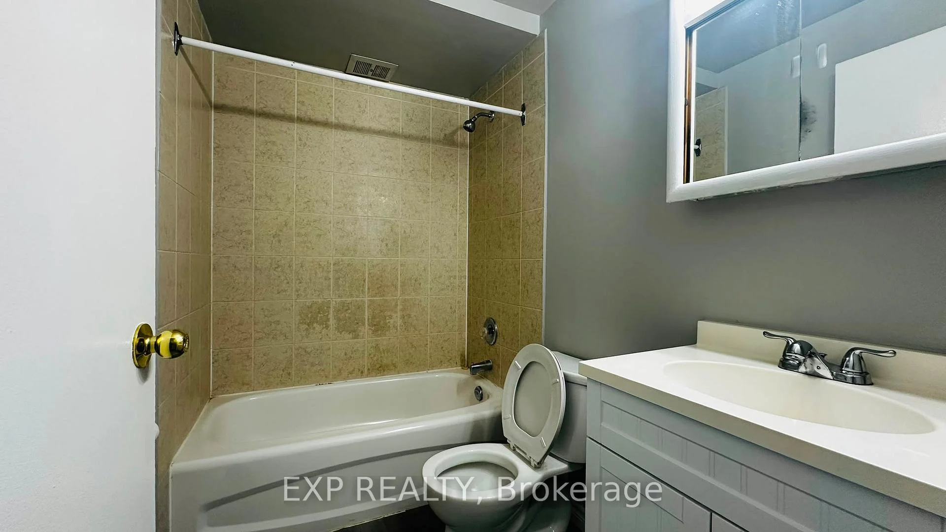 Photo 16 of Unit 9, 1200 Courtland Avenue E, Kitchener, Vanier - Kitchener — HOMEH