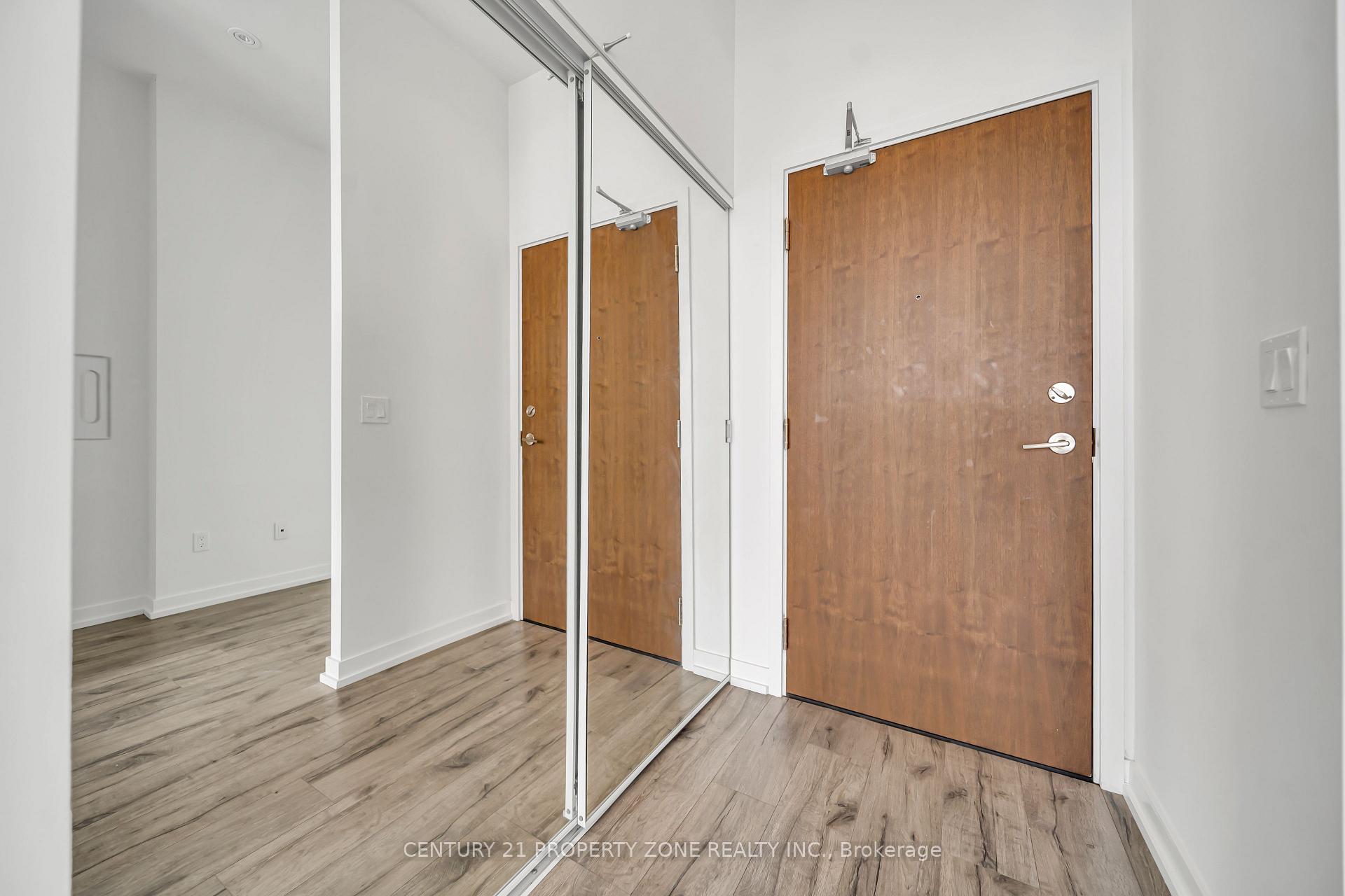 Photo 14 of Unit 709, Ph09 Mcmahon Drive, North York, Bayview Village — HOMEH