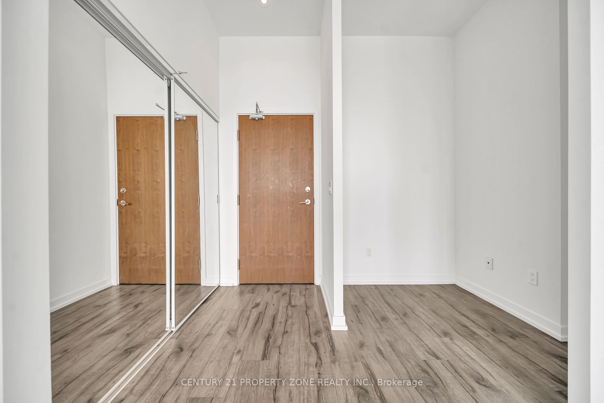 Photo 15 of Unit 709, Ph09 Mcmahon Drive, North York, Bayview Village — HOMEH