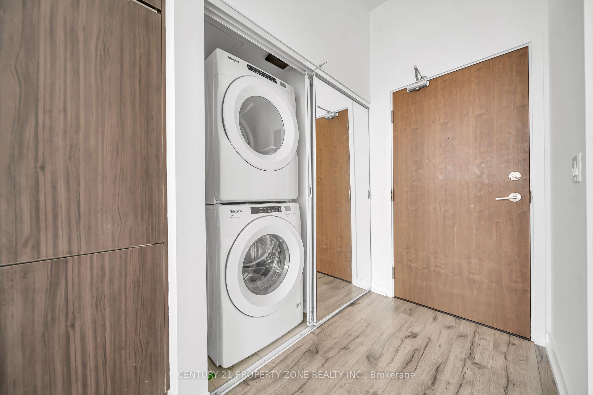 Photo 17 of Unit 709, Ph09 Mcmahon Drive, North York, Bayview Village — HOMEH
