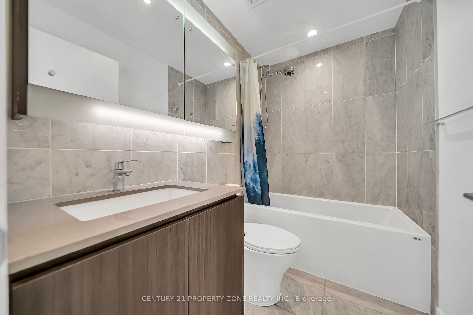 Photo 18 of Unit 709, Ph09 Mcmahon Drive, North York, Bayview Village — HOMEH
