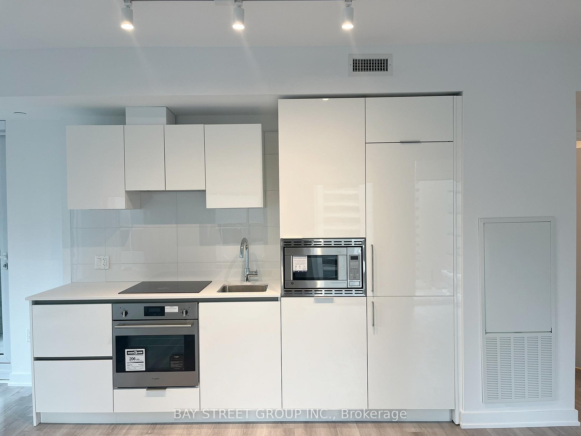 Photo 8 of Unit 1904, 238 Simcoe Street, Toronto, Kensington-Chinatown — HOMEH