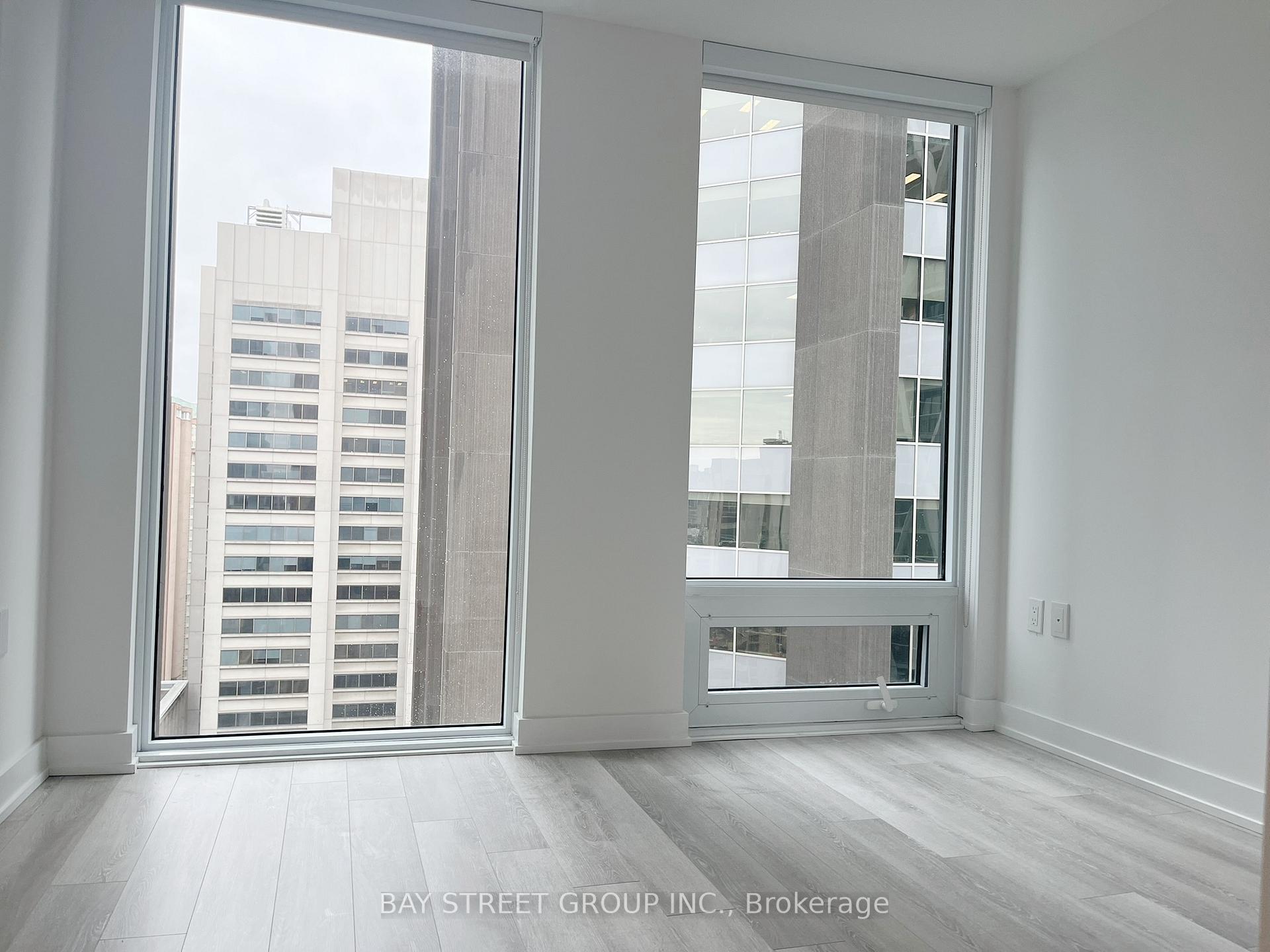Photo 11 of Unit 1904, 238 Simcoe Street, Toronto, Kensington-Chinatown — HOMEH