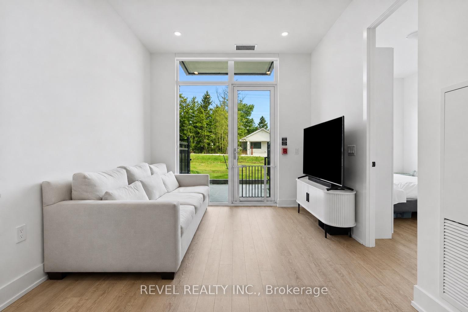 Photo 3 of Unit 123, 2075 King Road, King, King City — HOMEH