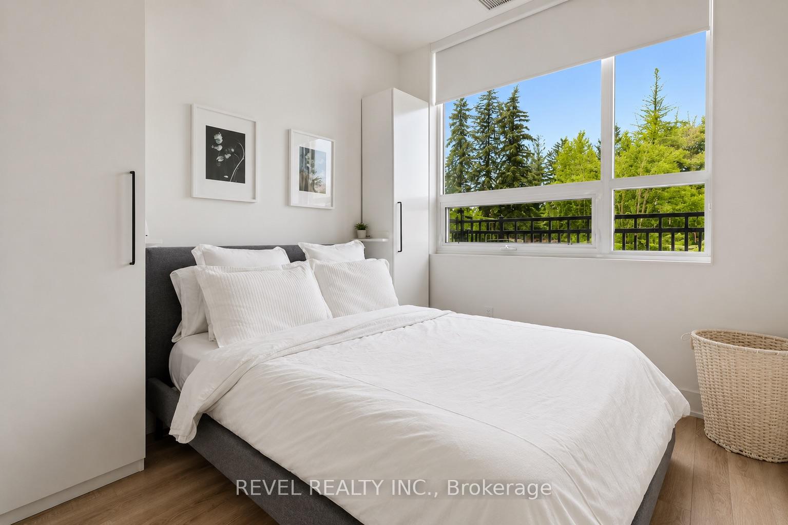 Photo 4 of Unit 123, 2075 King Road, King, King City — HOMEH