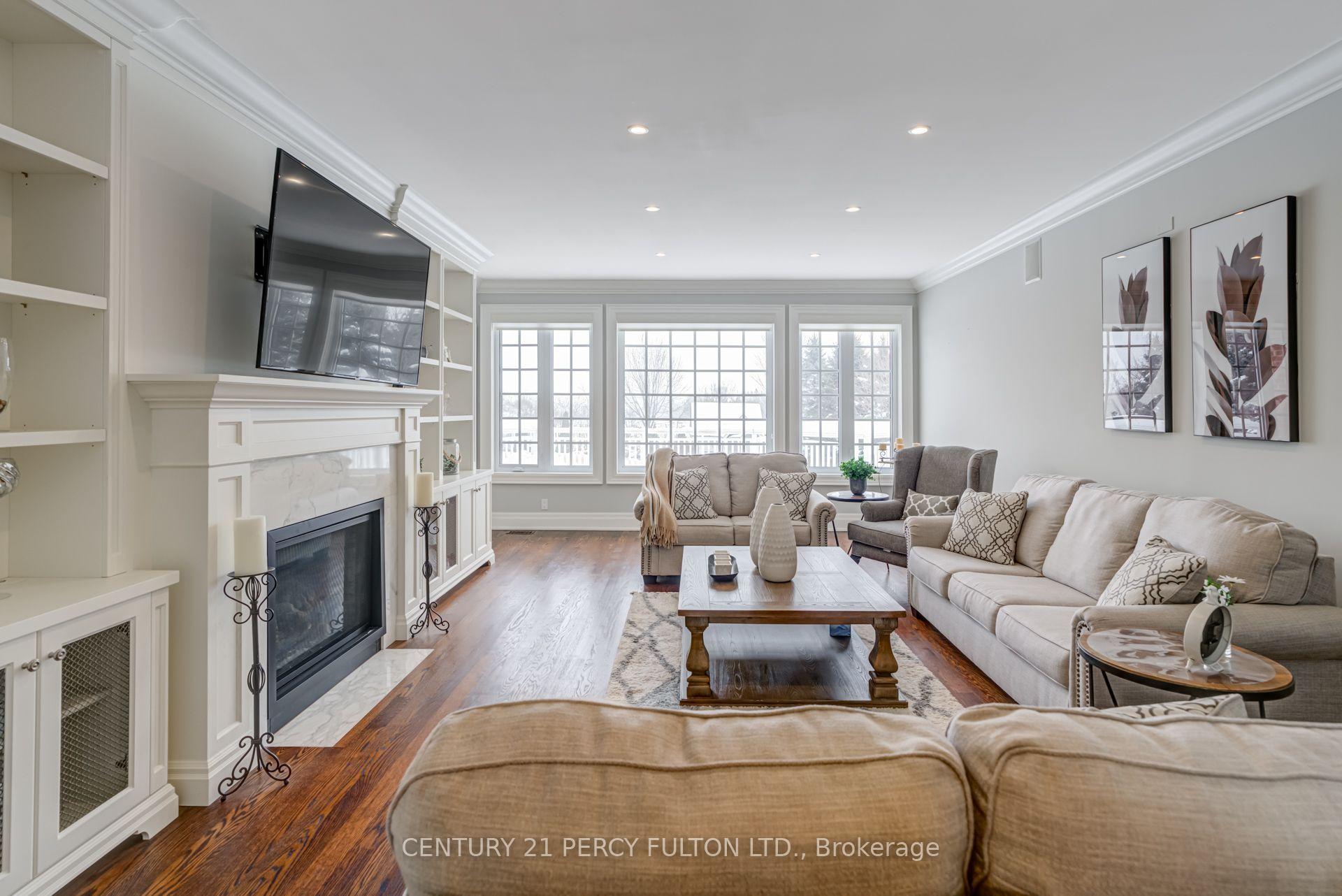 Photo 7 of 19 Wilson House Drive, Whitby, Rural Whitby — HOMEH