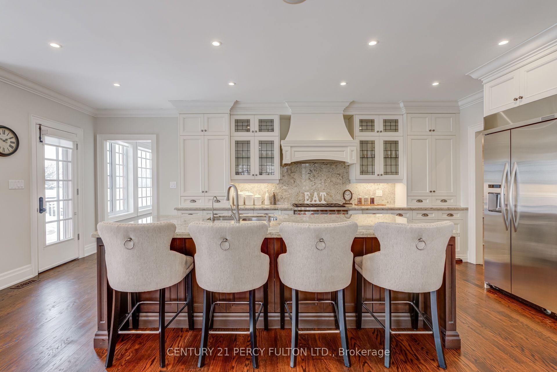 Photo 12 of 19 Wilson House Drive, Whitby, Rural Whitby — HOMEH