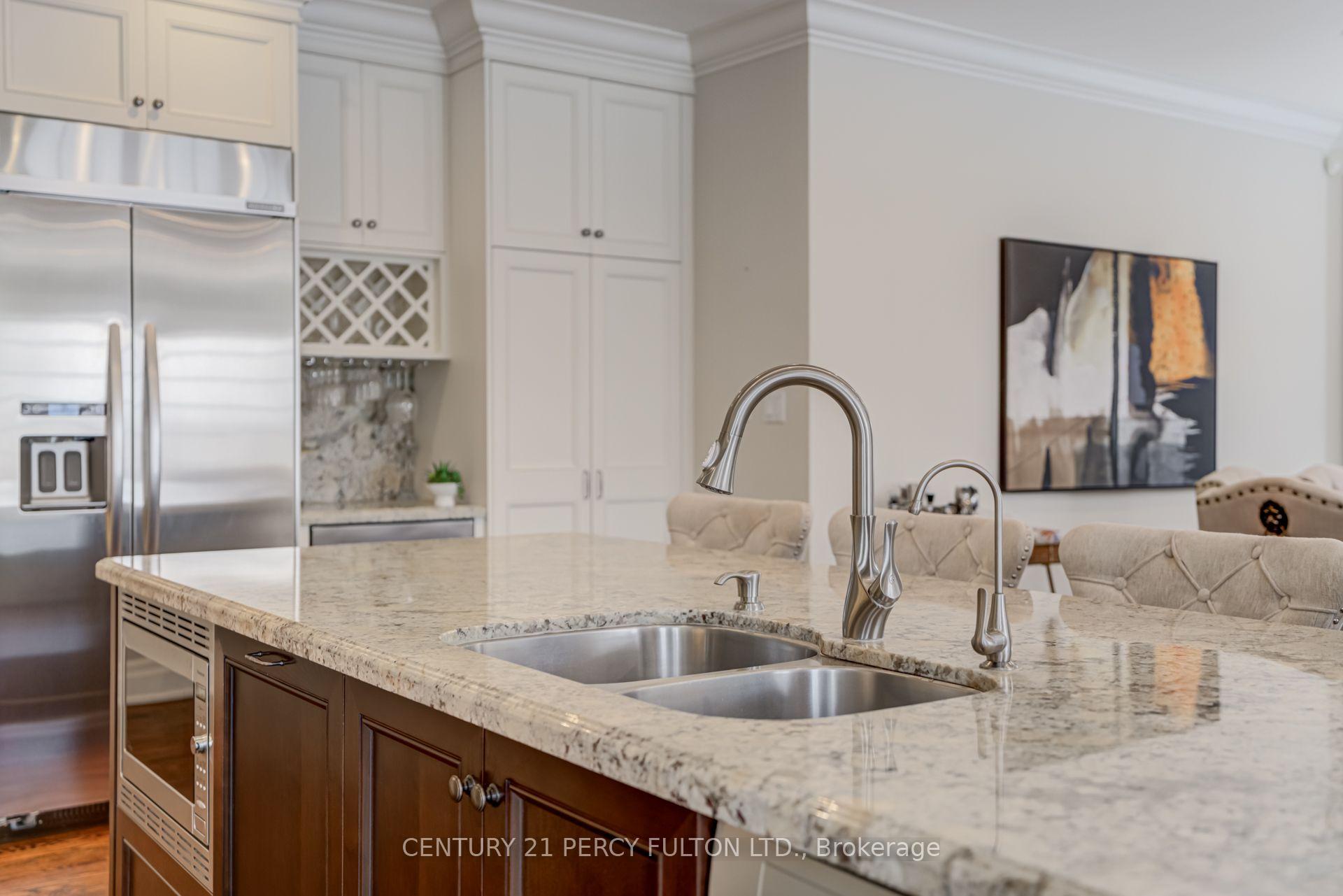 Photo 13 of 19 Wilson House Drive, Whitby, Rural Whitby — HOMEH
