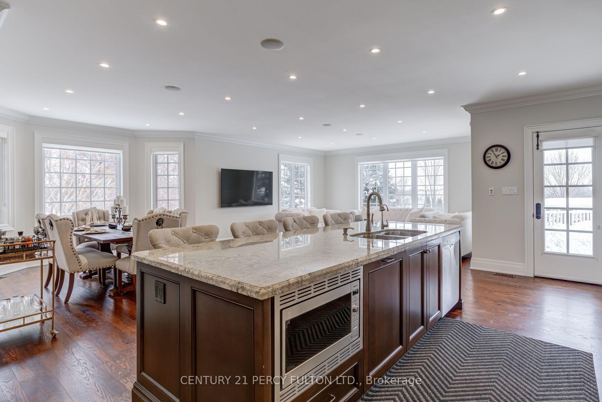 Photo 15 of 19 Wilson House Drive, Whitby, Rural Whitby — HOMEH