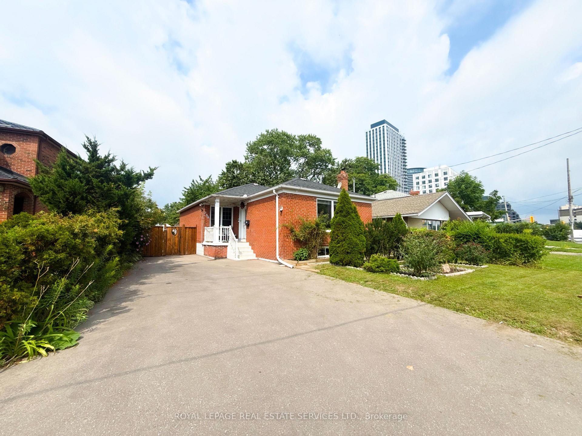 Photo 1 of Unit Main, 290 The East Mall, Etobicoke, Islington-City Centre West — HOMEH