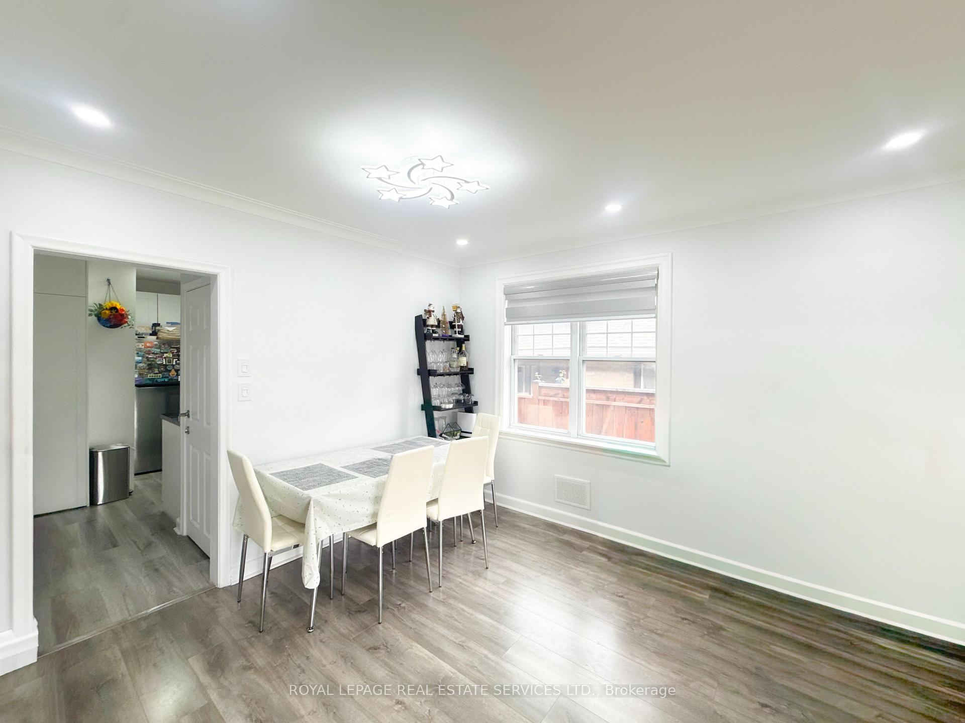 Photo 6 of Unit Main, 290 The East Mall, Etobicoke, Islington-City Centre West — HOMEH