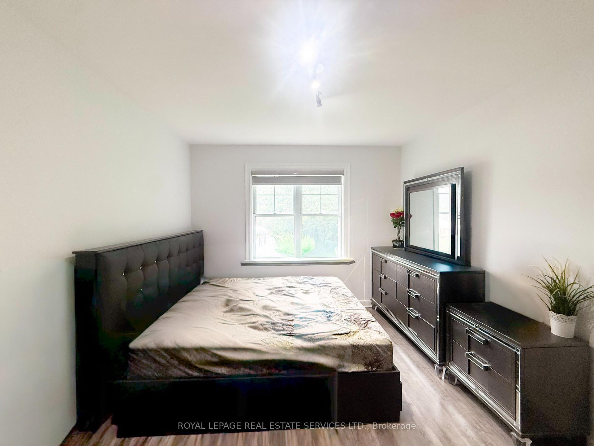 Photo 16 of Unit Main, 290 The East Mall, Etobicoke, Islington-City Centre West — HOMEH