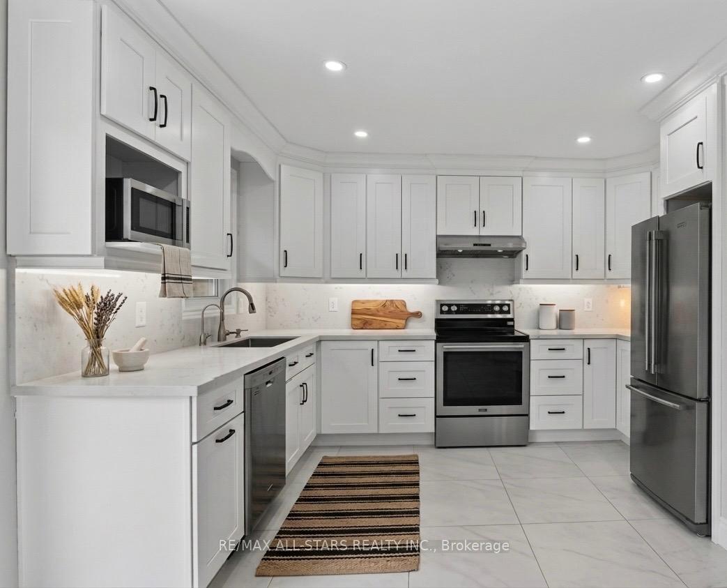 Photo 6 of 29 Lakeview Drive, Scugog, Port Perry — HOMEH