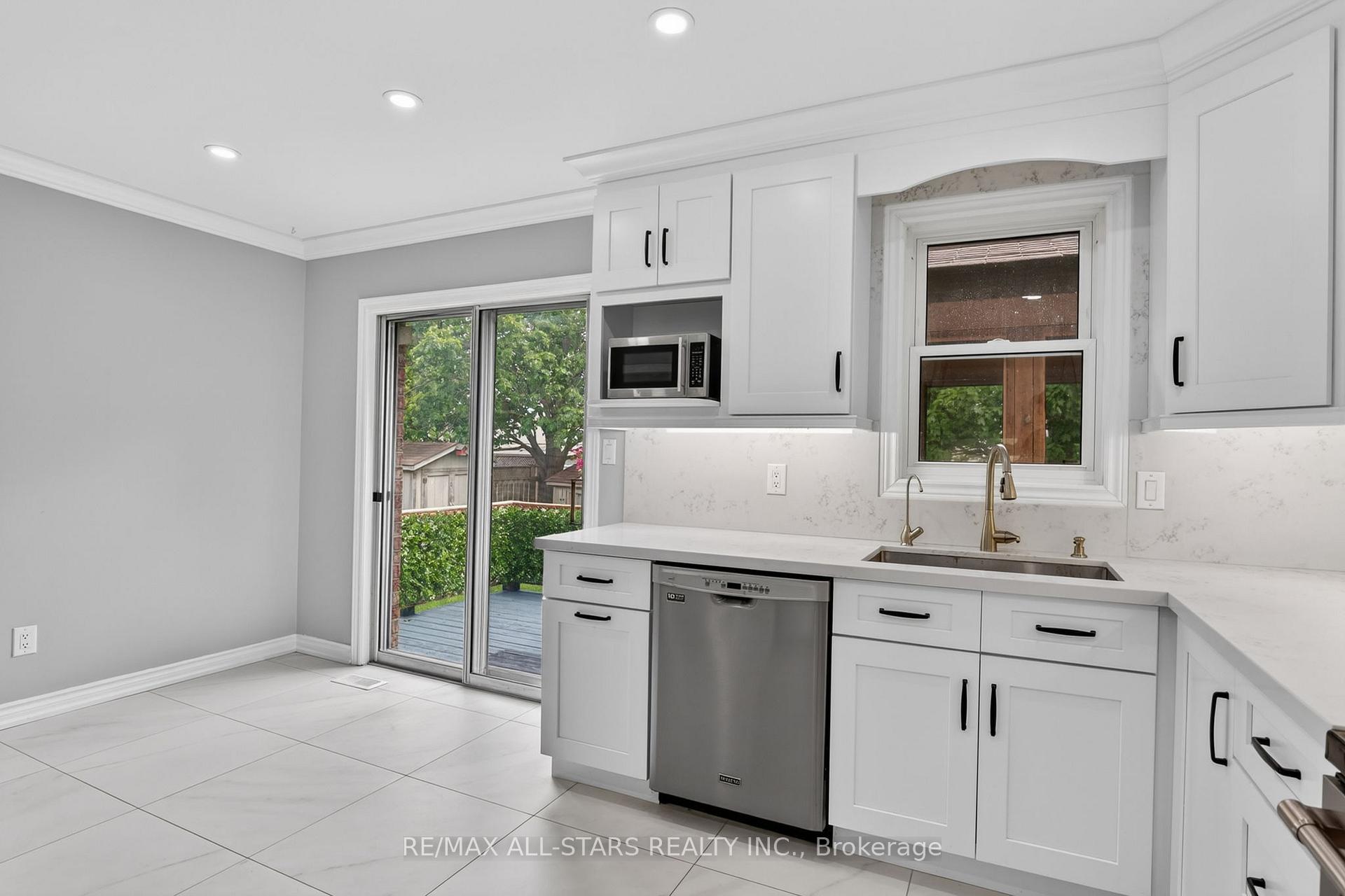 Photo 20 of 29 Lakeview Drive, Scugog, Port Perry — HOMEH