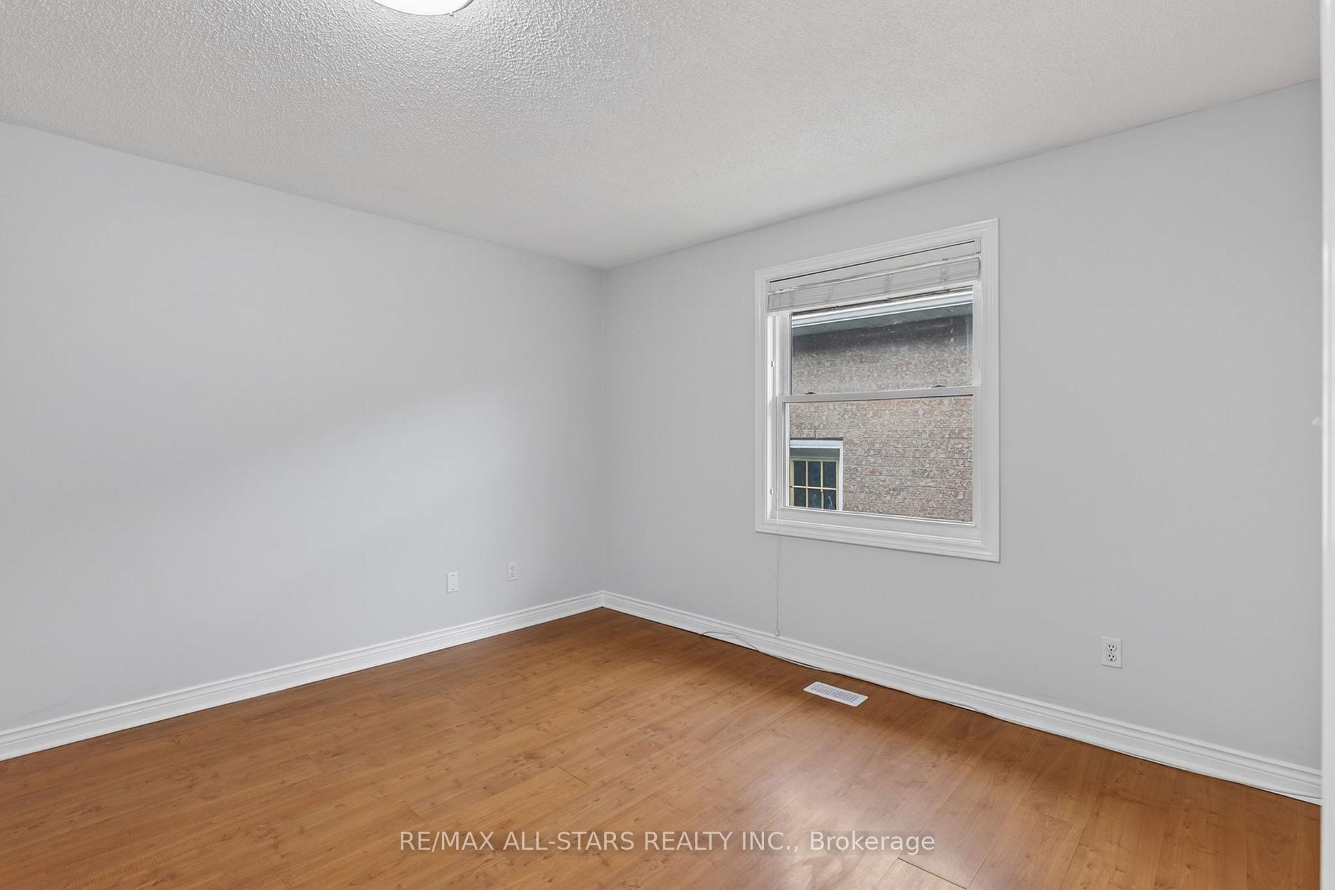 Photo 25 of 29 Lakeview Drive, Scugog, Port Perry — HOMEH