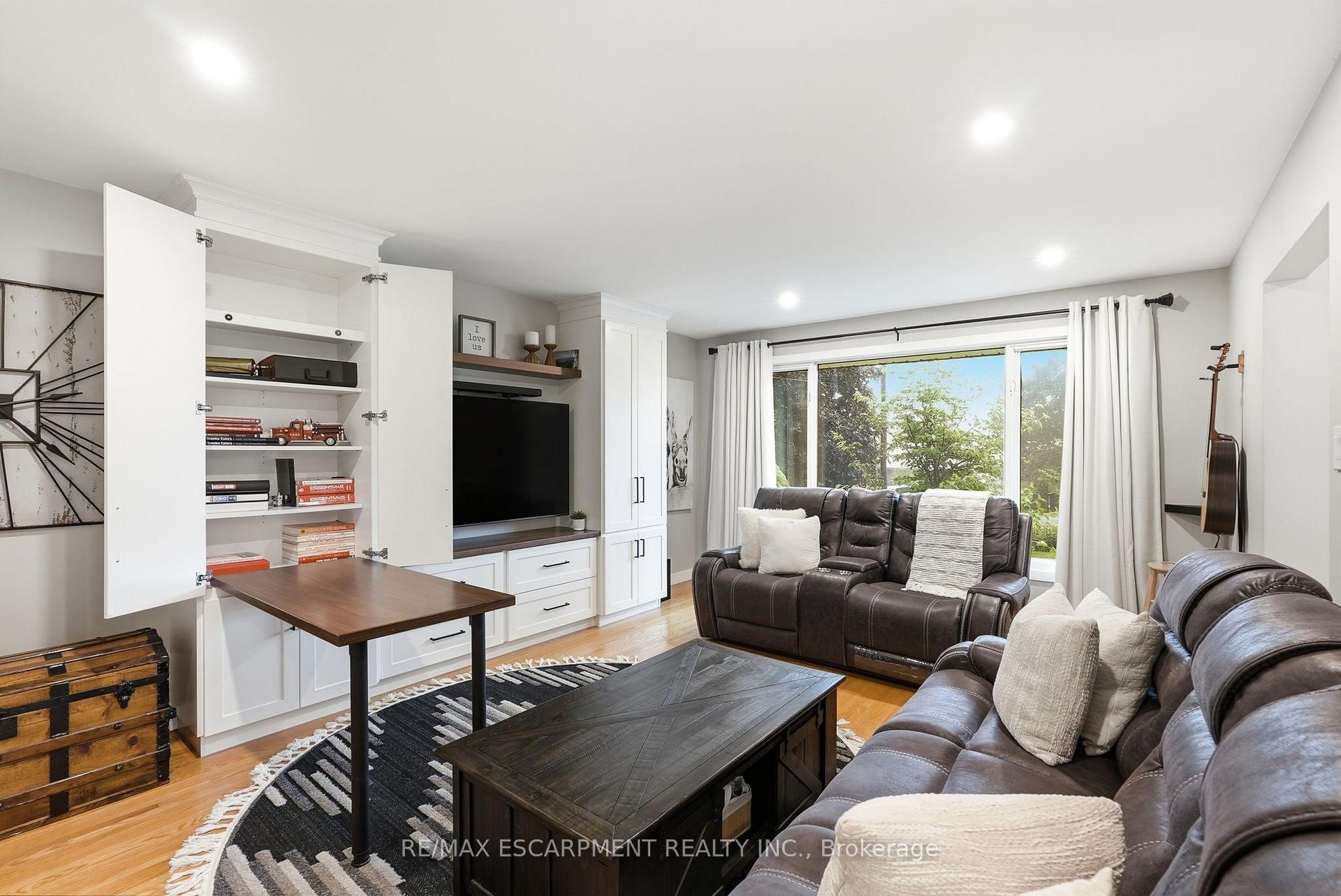 Photo 8 of 10 Taylor Crescent, Hamilton, Greensville — HOMEH