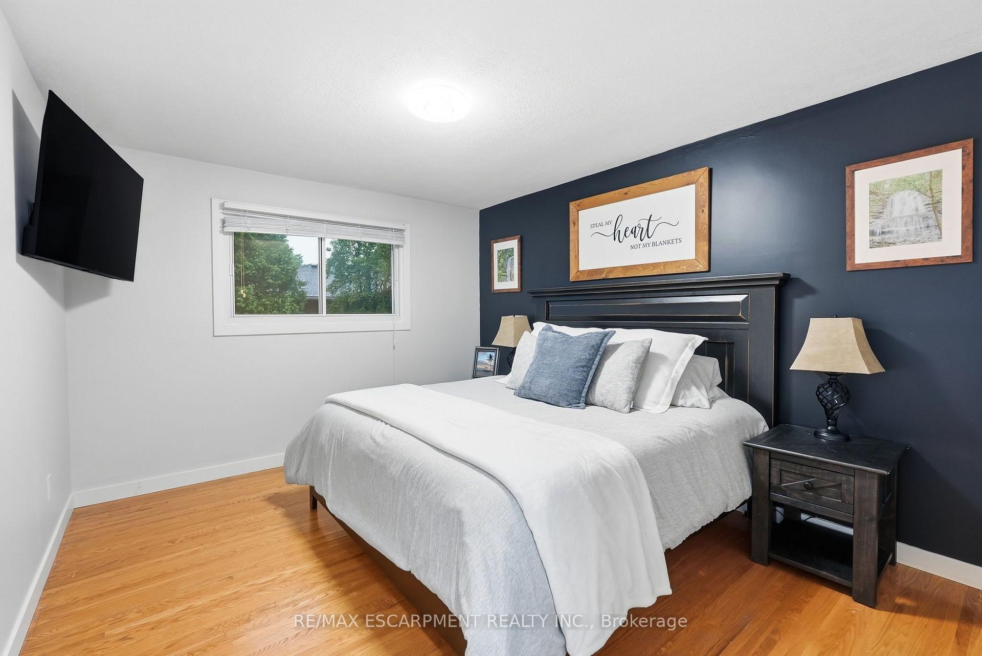 Photo 17 of 10 Taylor Crescent, Hamilton, Greensville — HOMEH