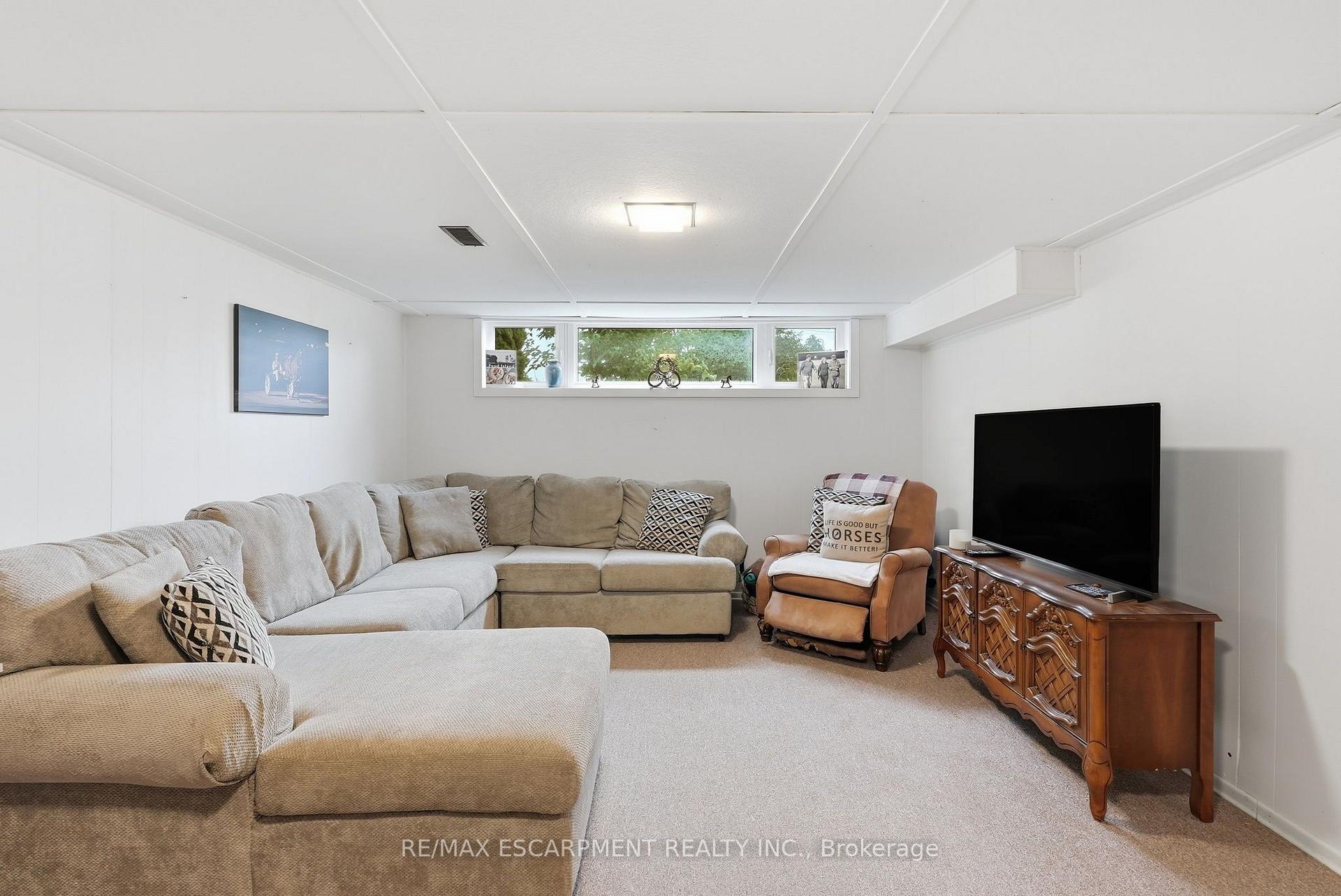 Photo 26 of 10 Taylor Crescent, Hamilton, Greensville — HOMEH